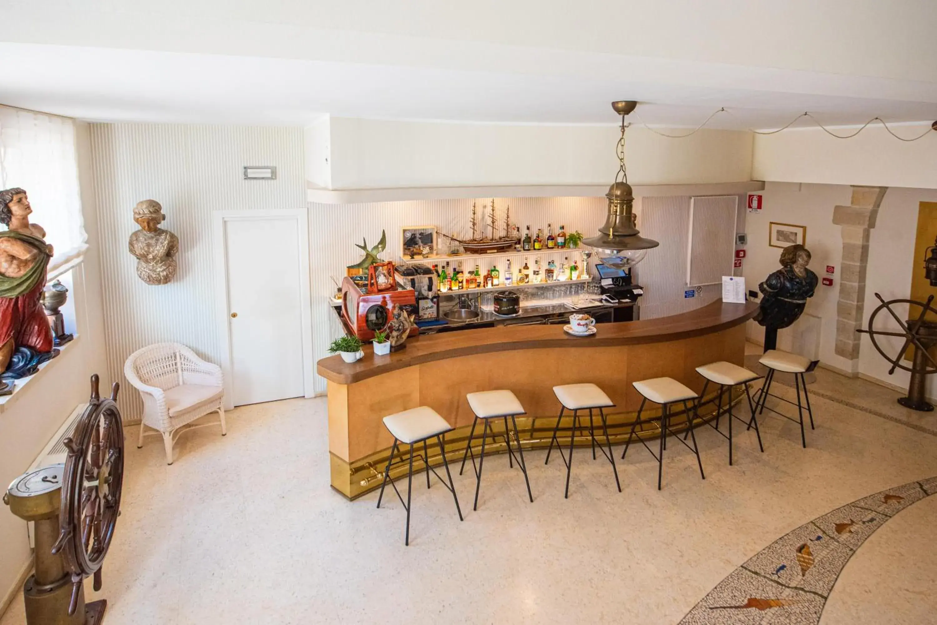 Lounge or bar in Corte Di Nettuno - CDSHotels Lounge or bar in Corte Di Nettuno - CDSHotels