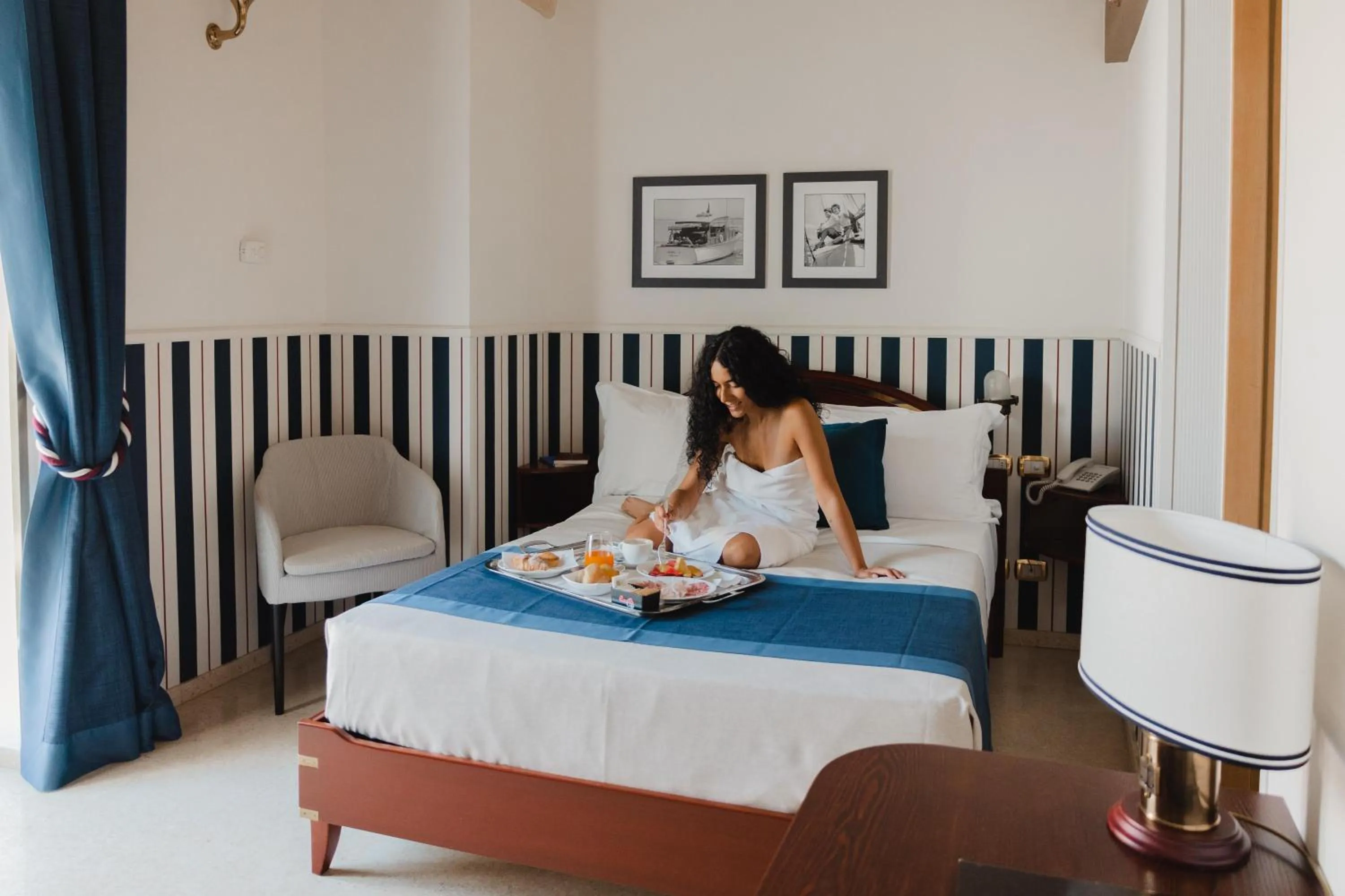 Bed in Corte Di Nettuno - CDSHotels
