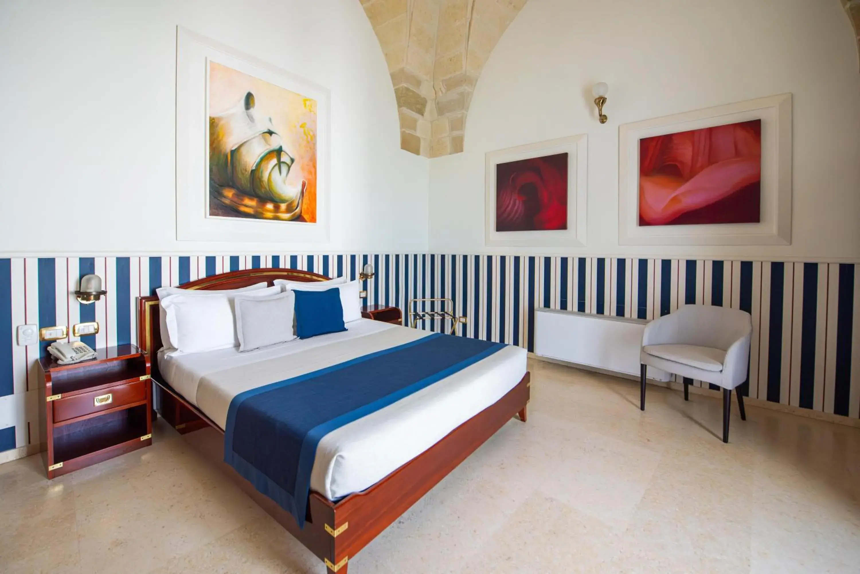 Bed in Corte Di Nettuno - CDSHotels Bed in Corte Di Nettuno - CDSHotels