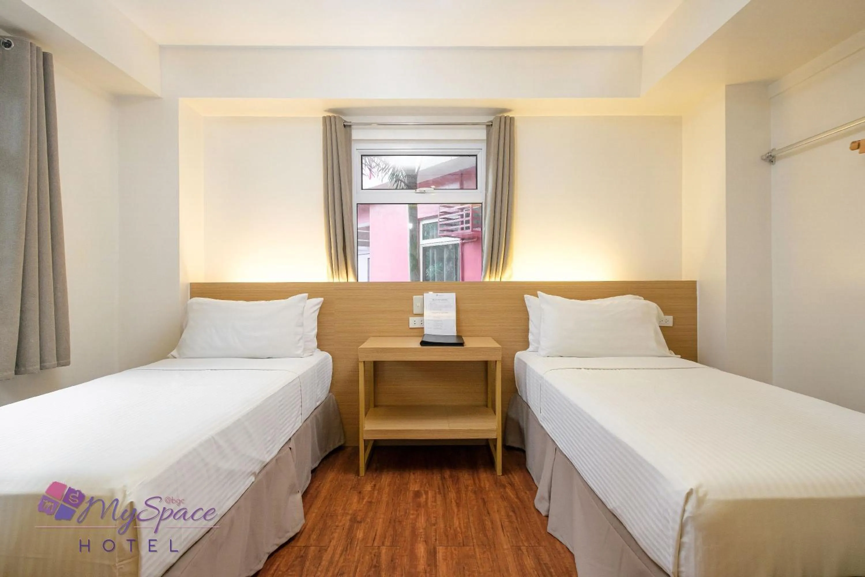 Bed in MySpace Hotel @BGC