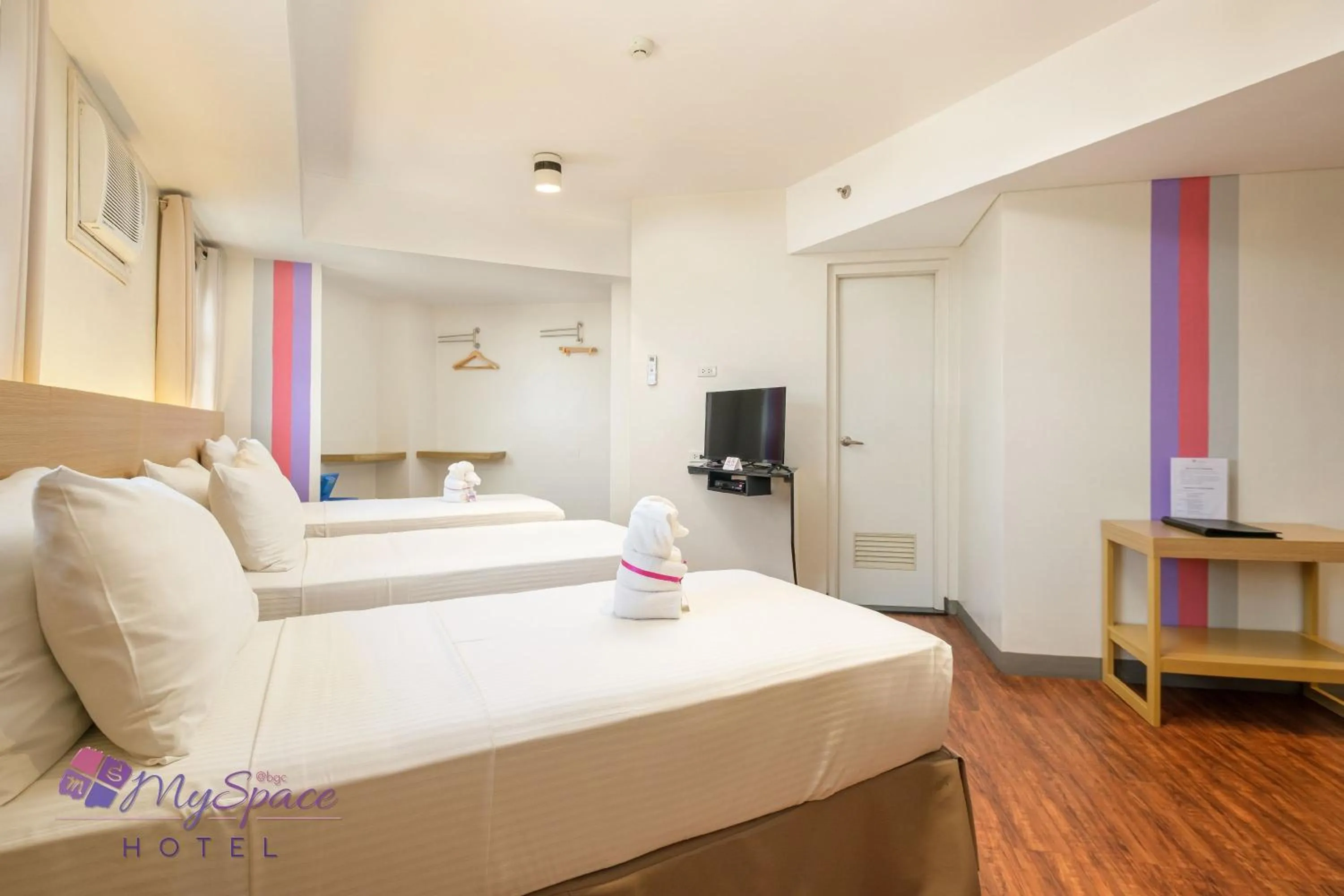 Bed in MySpace Hotel @BGC