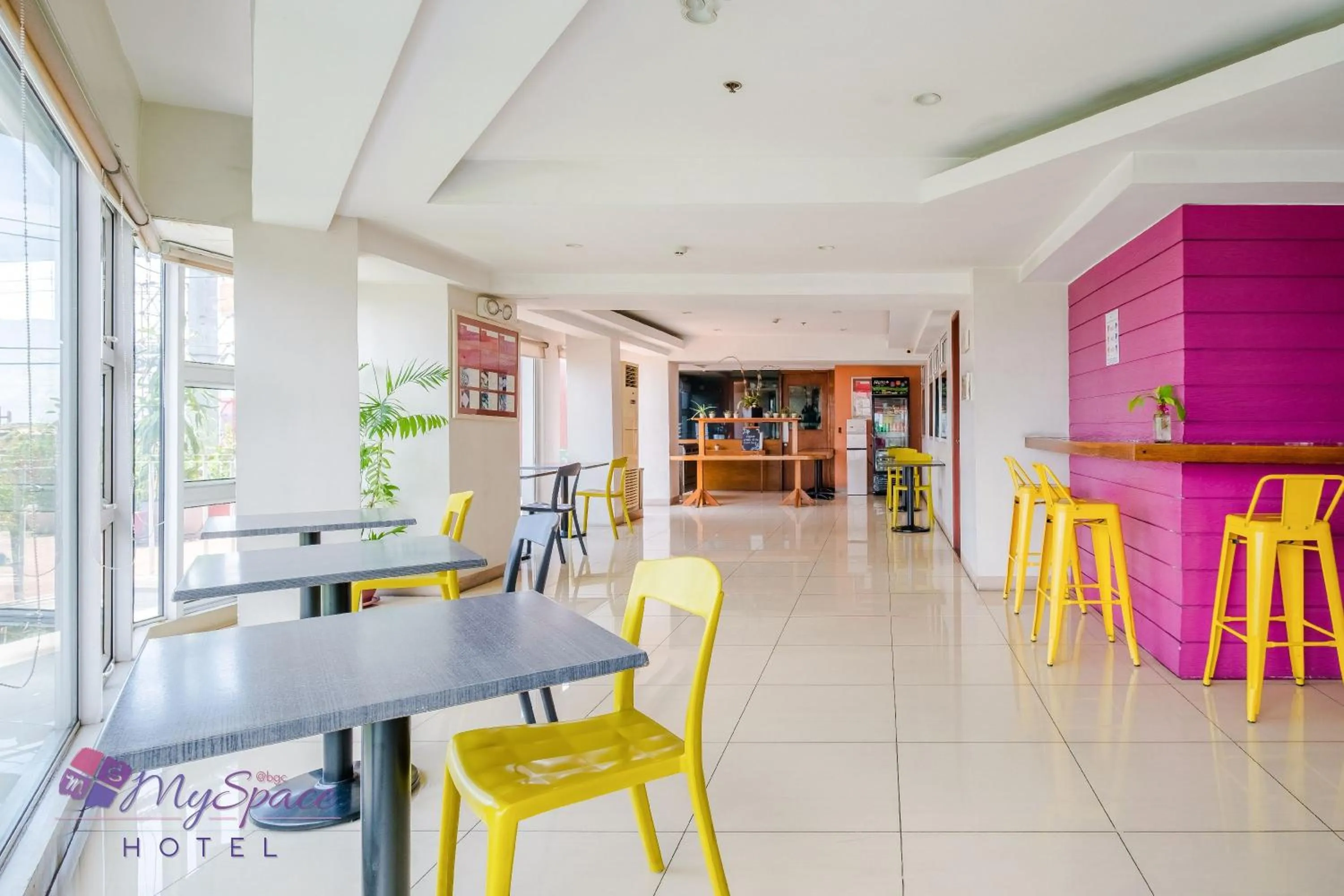 Restaurant/places to eat in MySpace Hotel @BGC