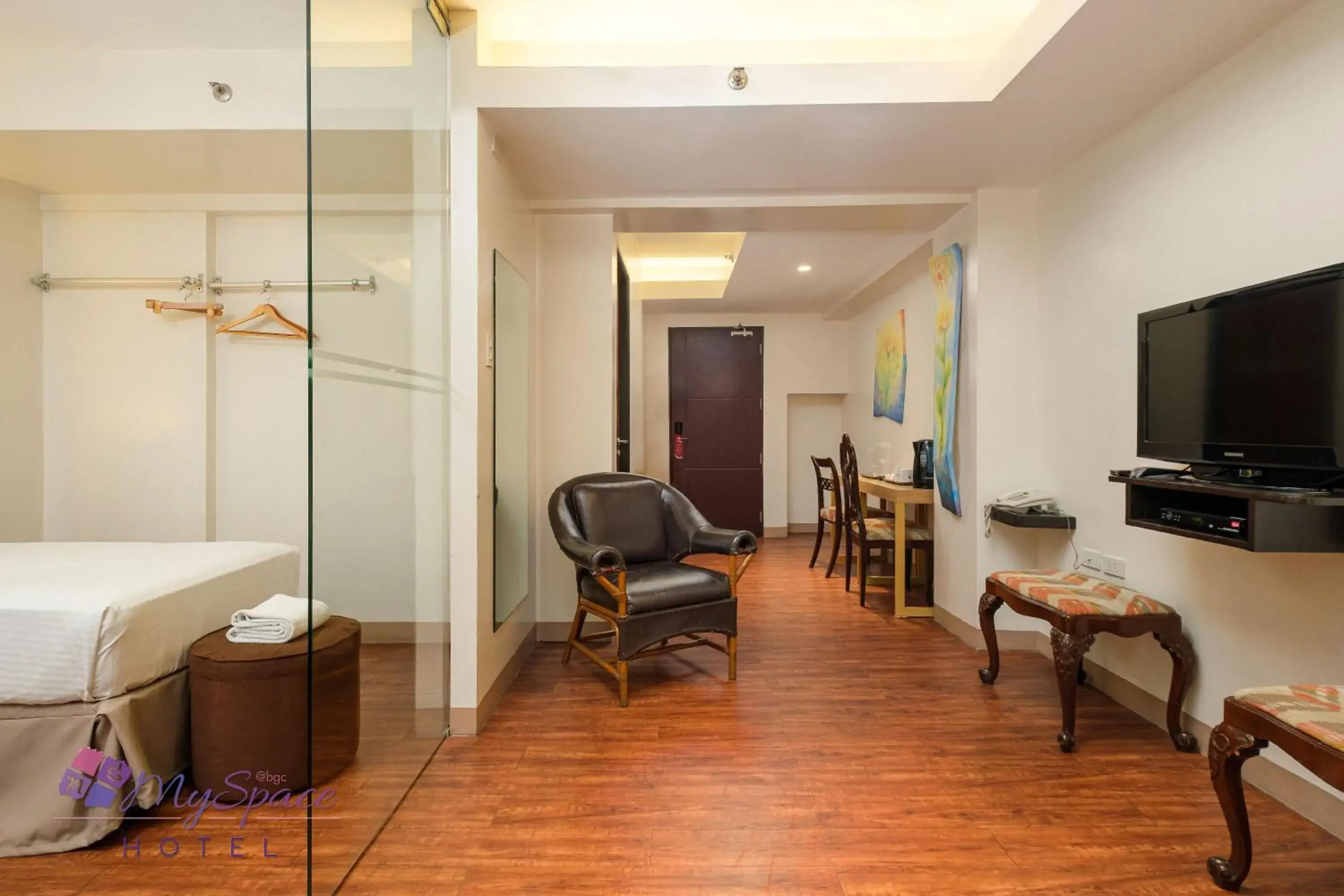 Bed in MySpace Hotel @BGC Bed in MySpace Hotel @BGC