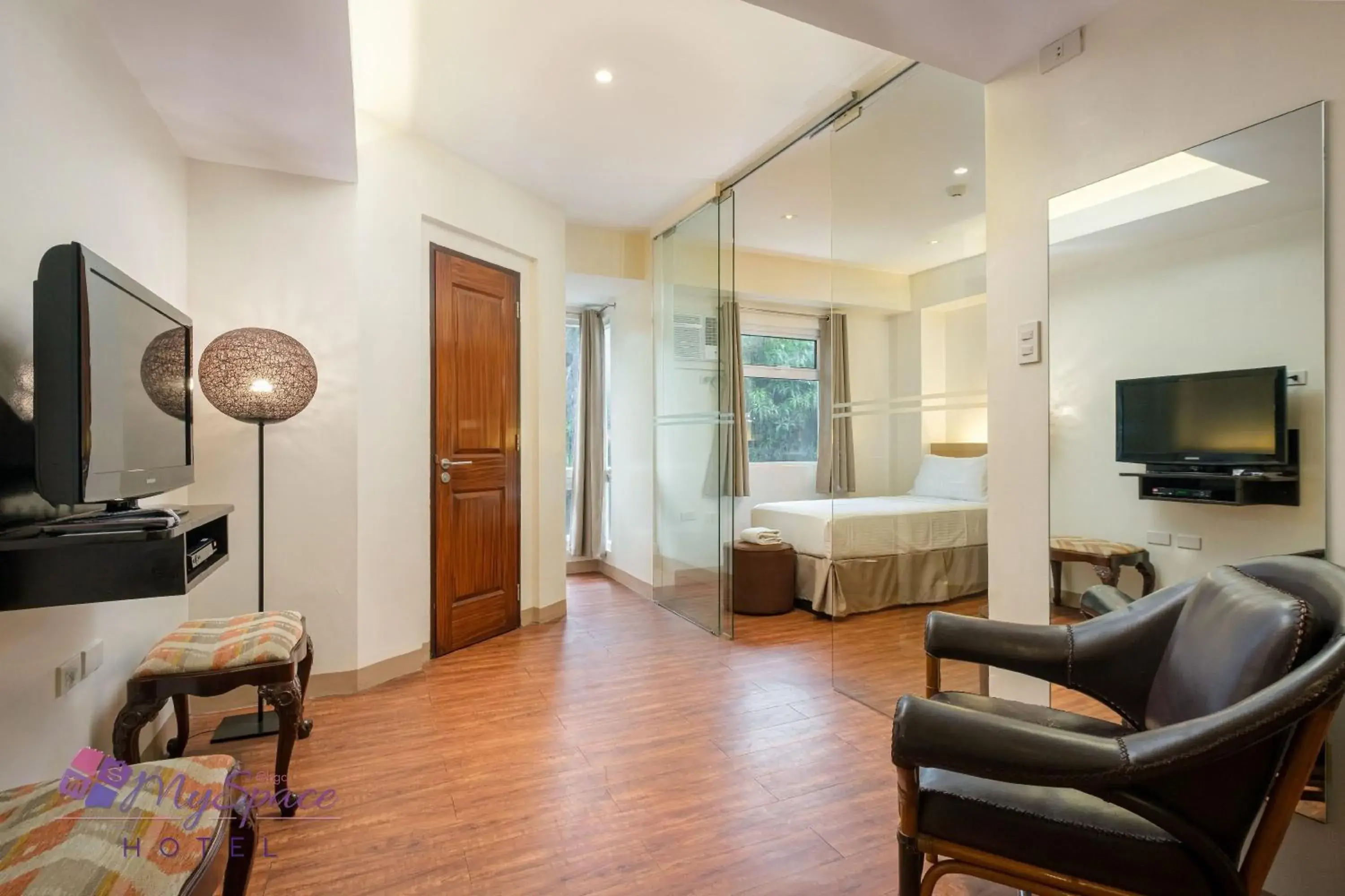 Bed in MySpace Hotel @BGC Bed in MySpace Hotel @BGC