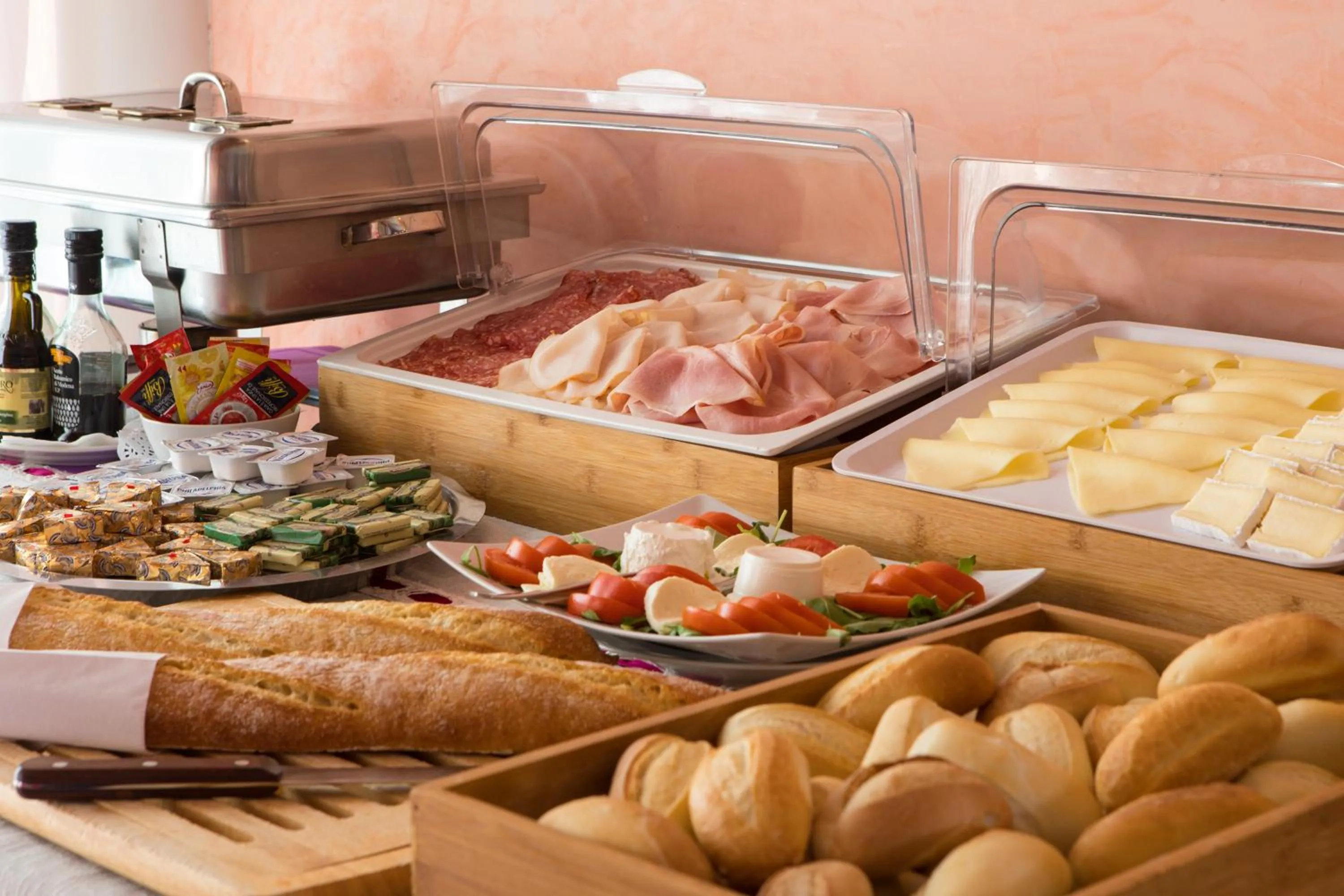 Buffet breakfast in Residence San Giusto