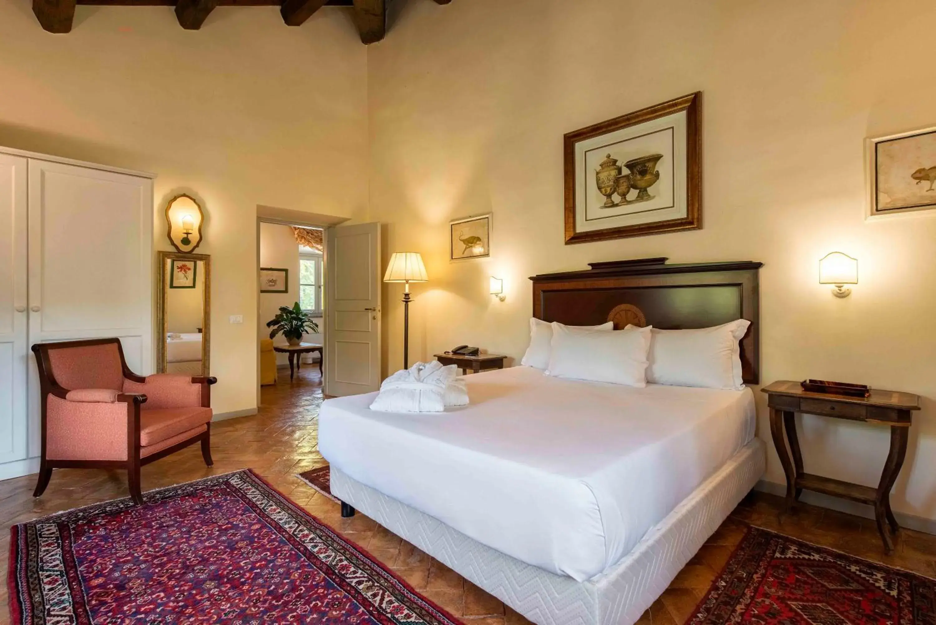 Photo of the whole room, Bed in Hotel Terme di Stigliano Photo of the whole room, Bed in Hotel Terme di Stigliano
