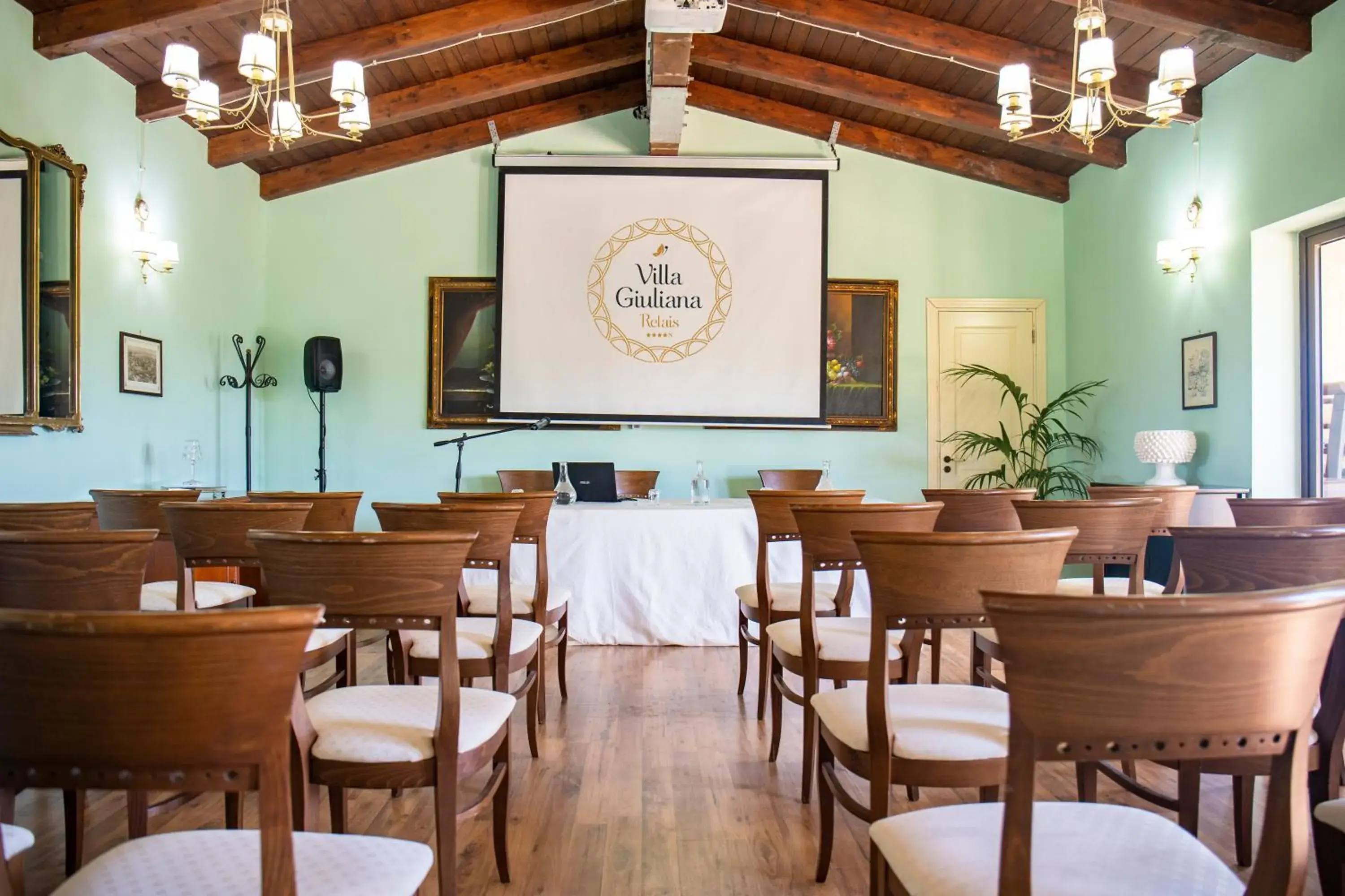 Meeting/conference room, Restaurant/Places to Eat in Relais Villa Giuliana