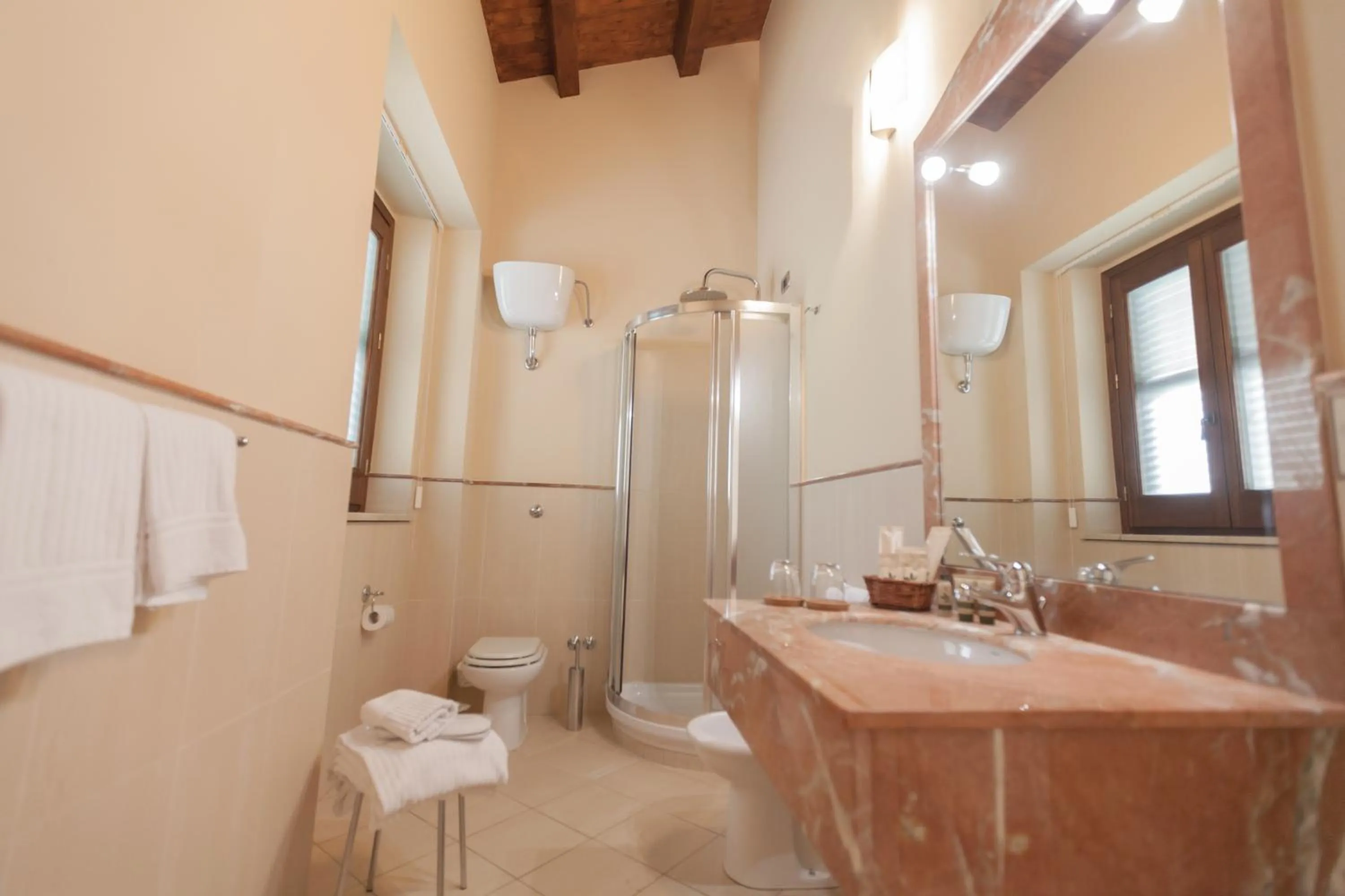 Bathroom in Relais Villa Giuliana