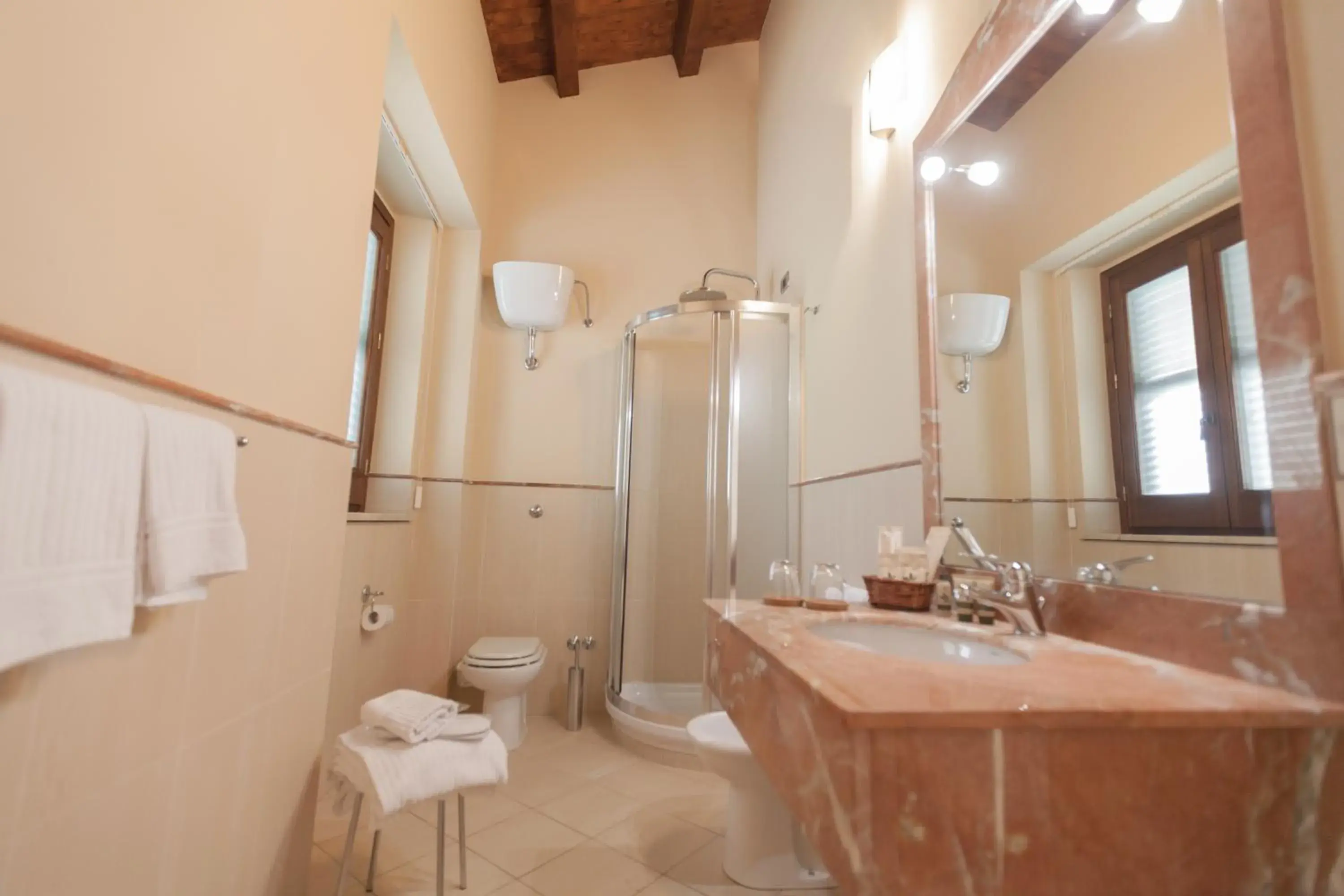Bathroom in Relais Villa Giuliana