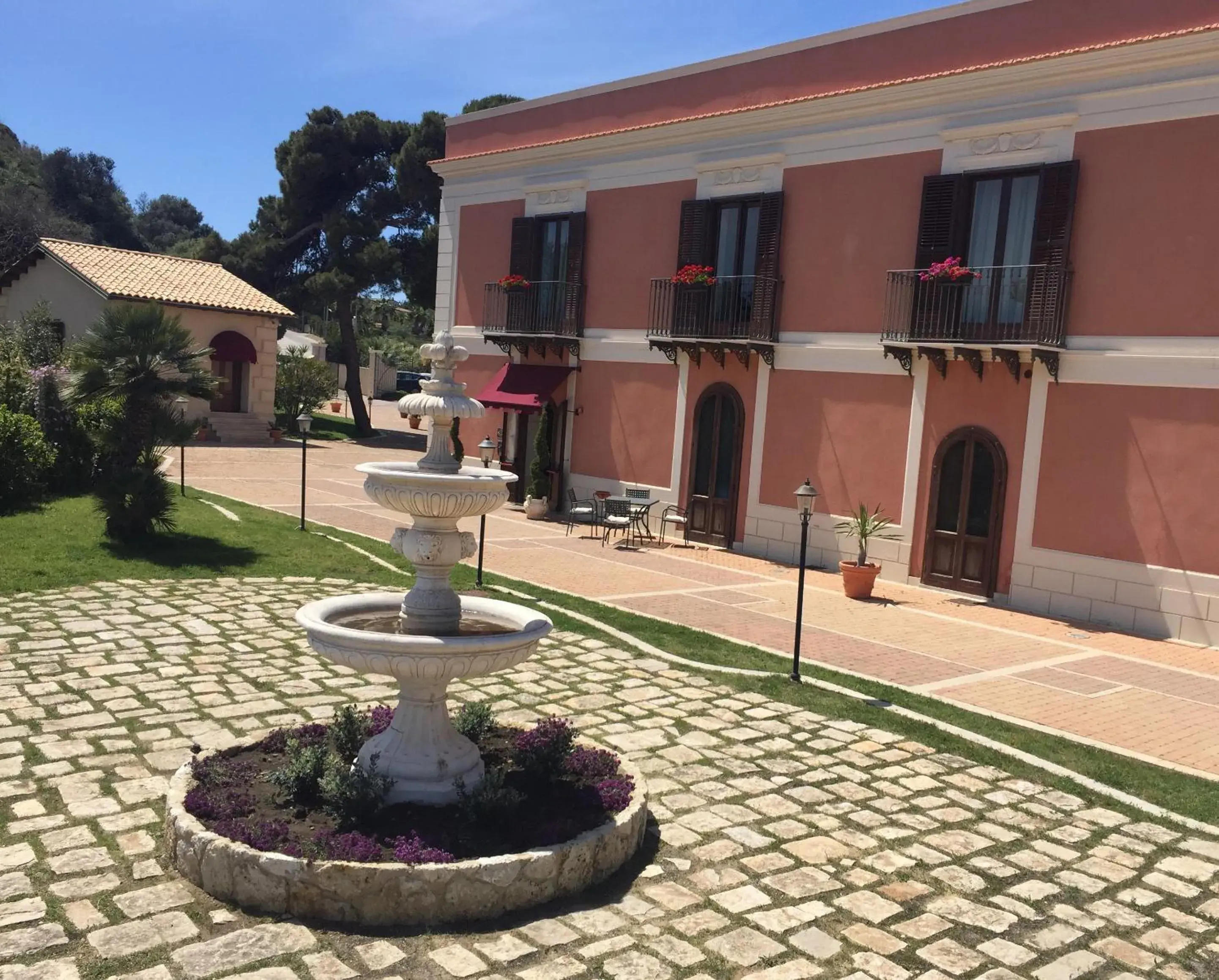 Facade/entrance, Property Building in Relais Villa Giuliana