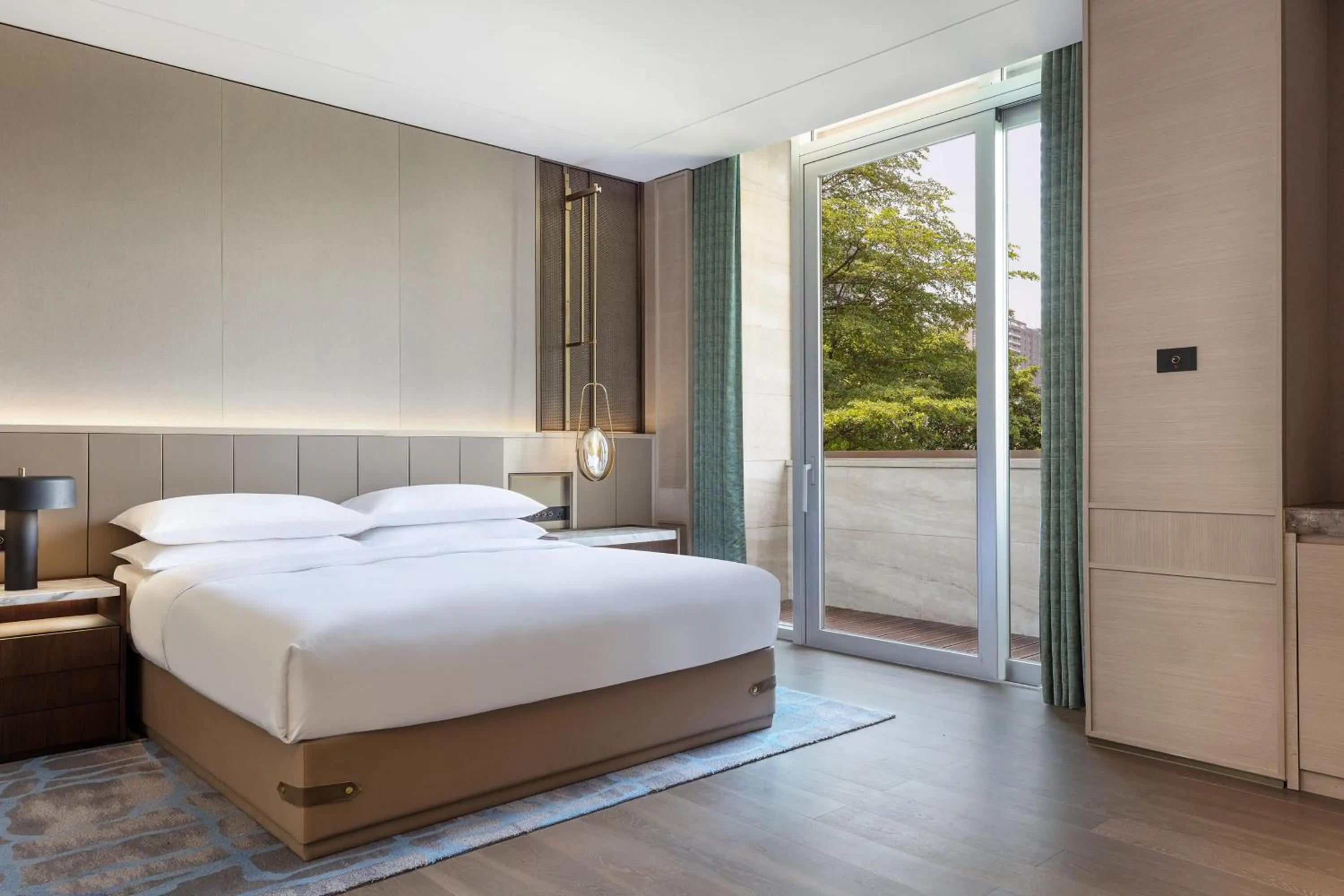 Photo of the whole room, Bed in Midea Shunde, a Tribute Portfolio Hotel