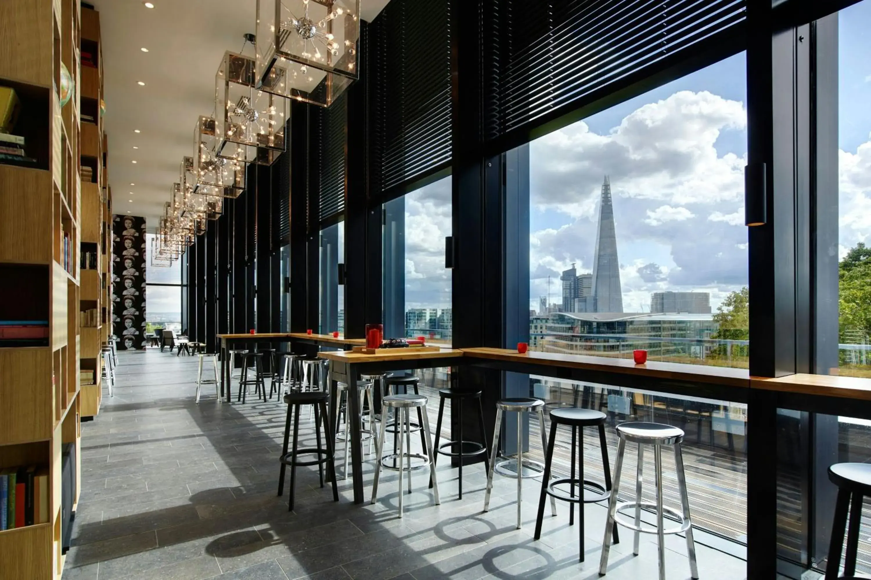 Lounge or bar in citizenM Tower of London Lounge or bar in citizenM Tower of London