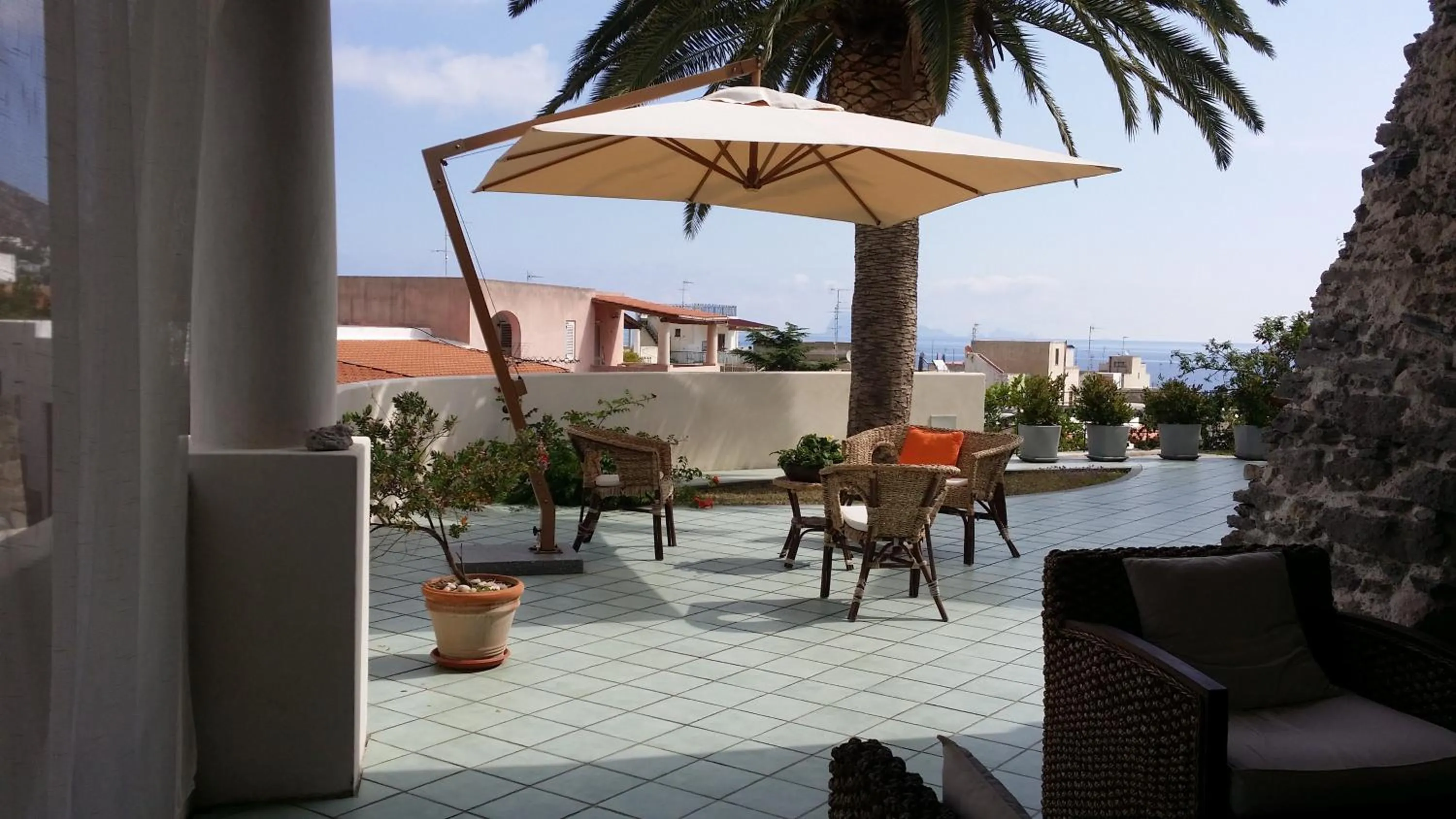 Patio in La Zagara Hotel