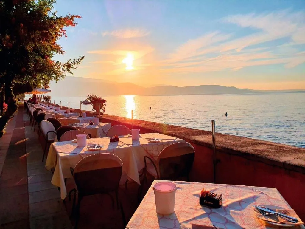 Restaurant/places to eat in Hotel Monte Baldo e Villa Acquarone