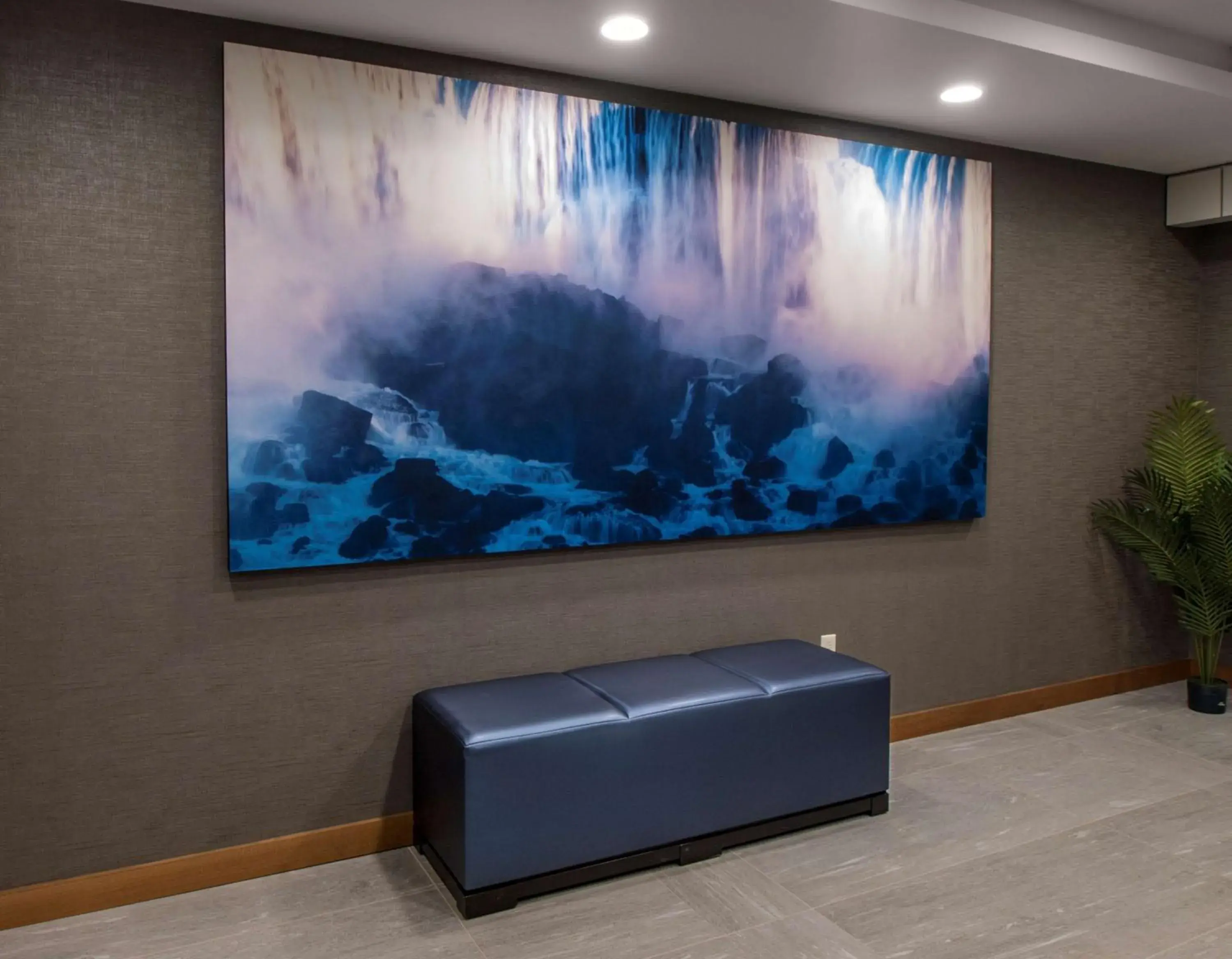 Lobby or reception in DoubleTree by Hilton Hotel Niagara Falls New York Lobby or reception in DoubleTree by Hilton Hotel Niagara Falls New York