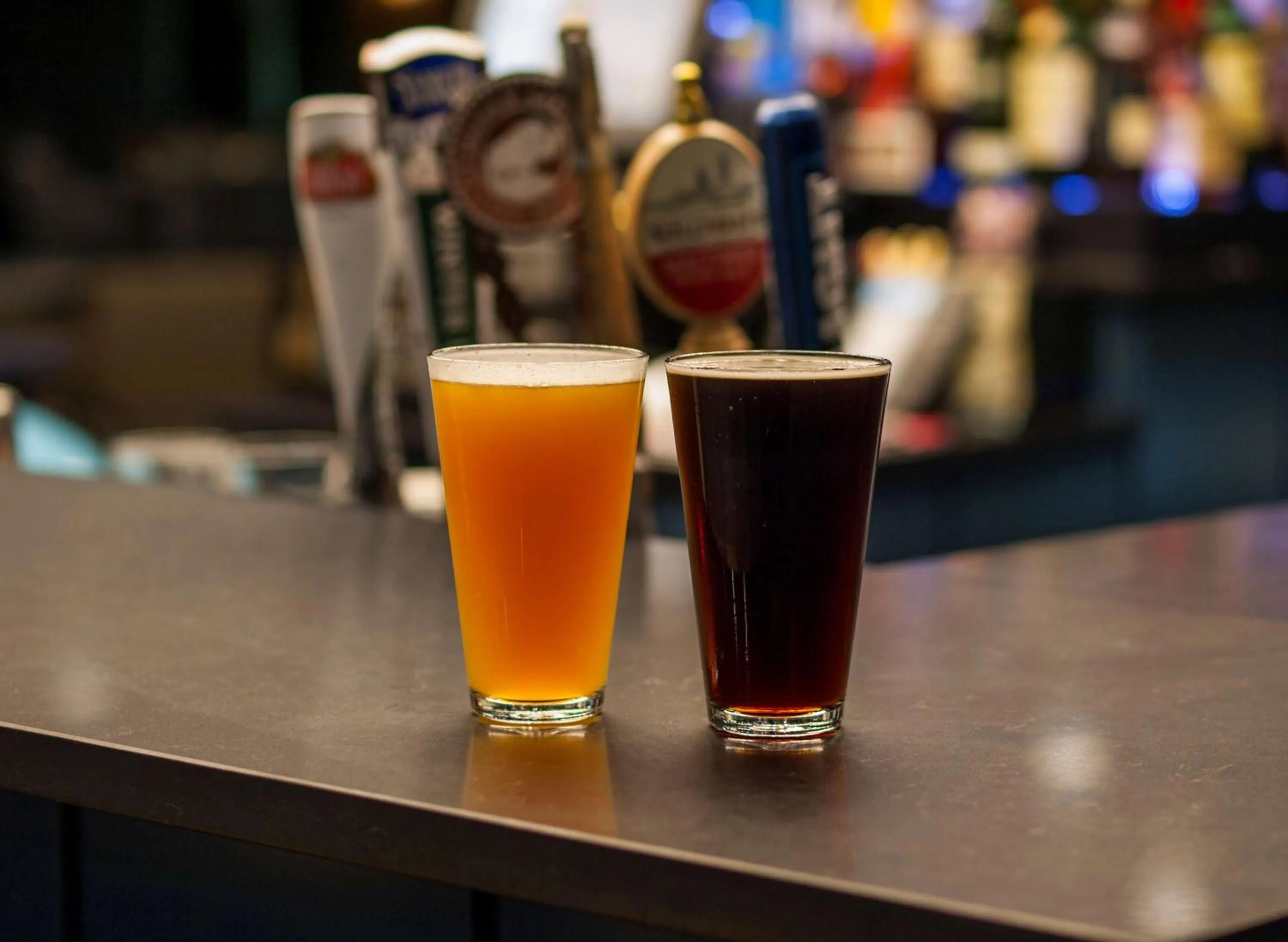 Lounge or bar in DoubleTree by Hilton Hotel Niagara Falls New York