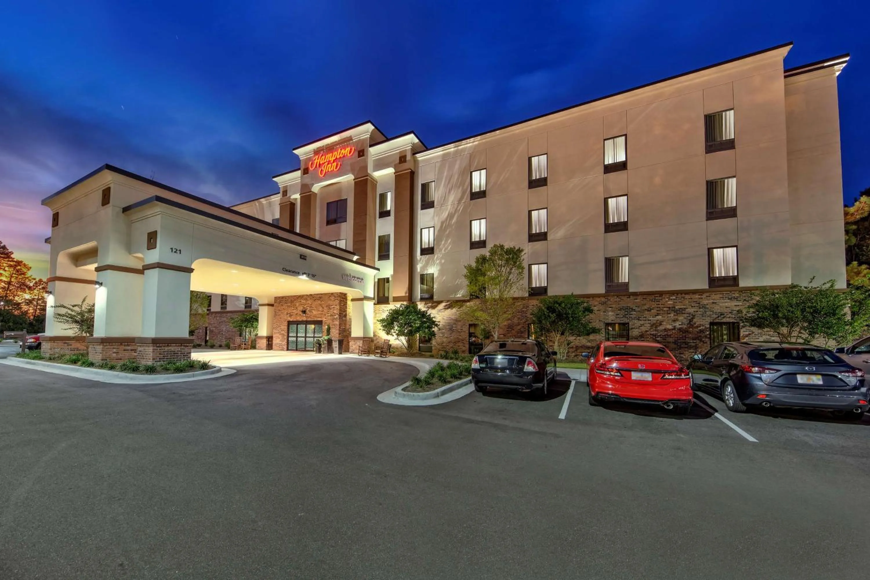 Property building in Hampton Inn Summerville SC