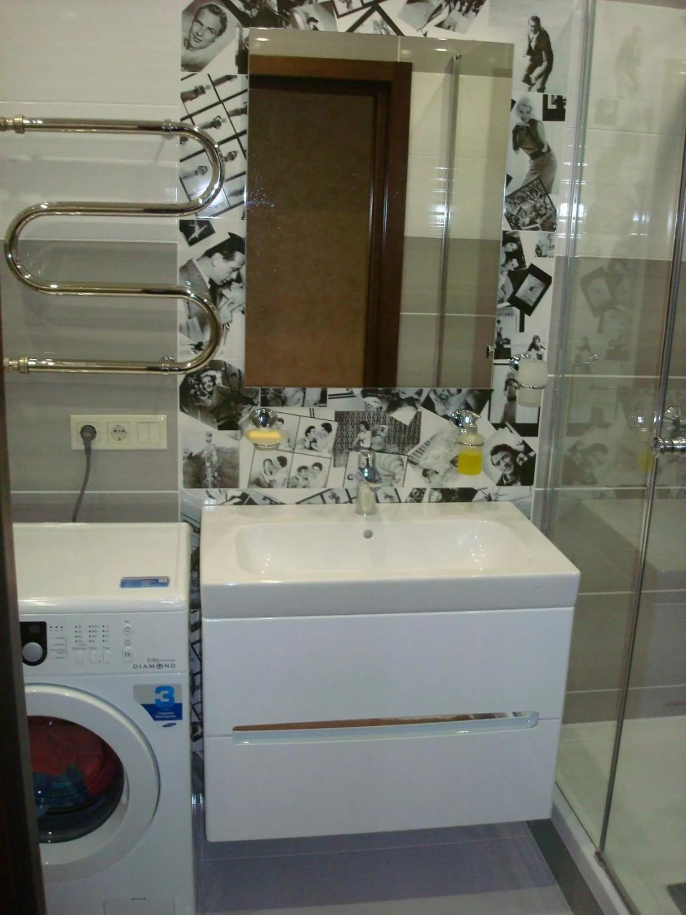 Shower in Apartment on Privokzalnaya 2/1