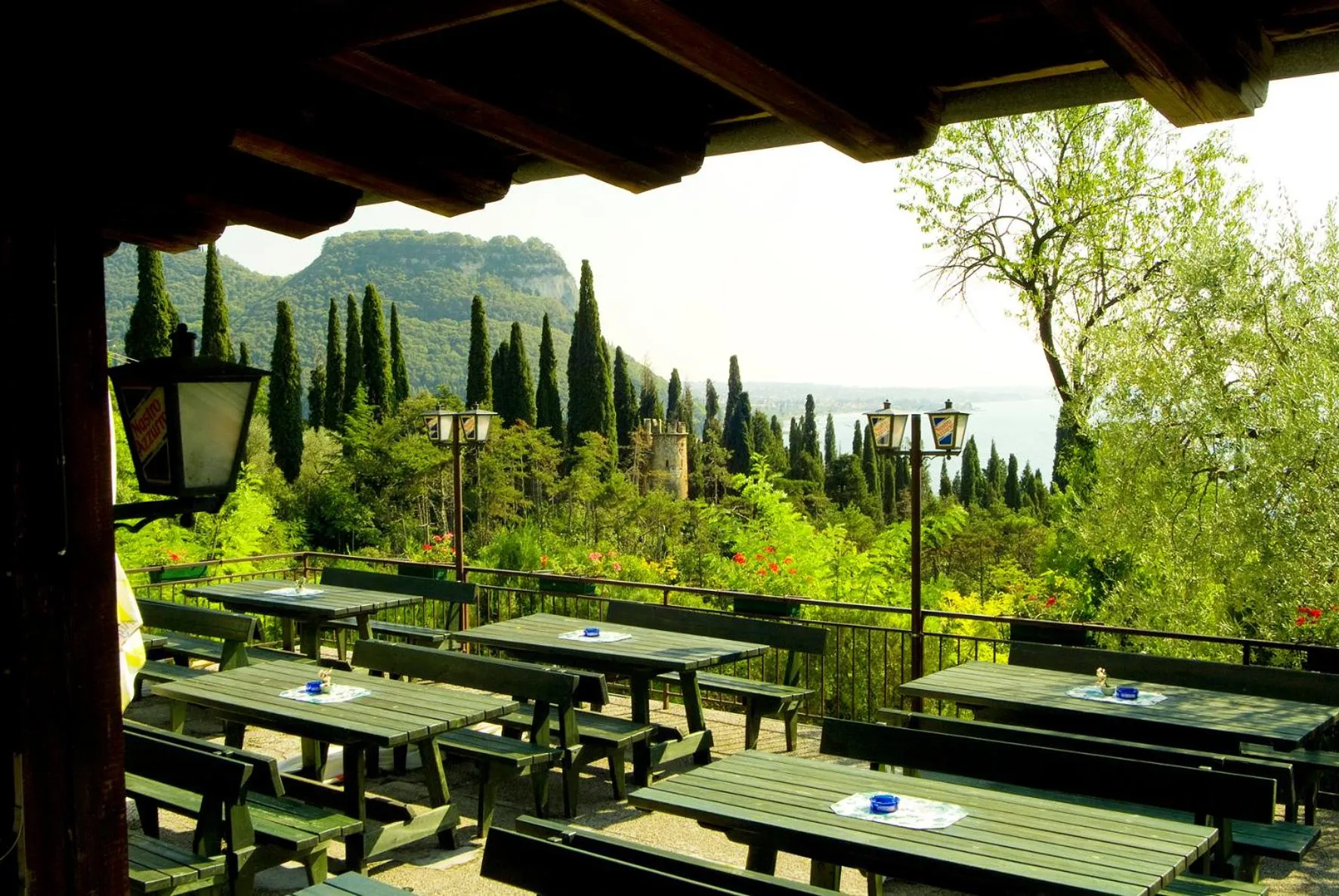 Patio in Residence Parco Del Garda
