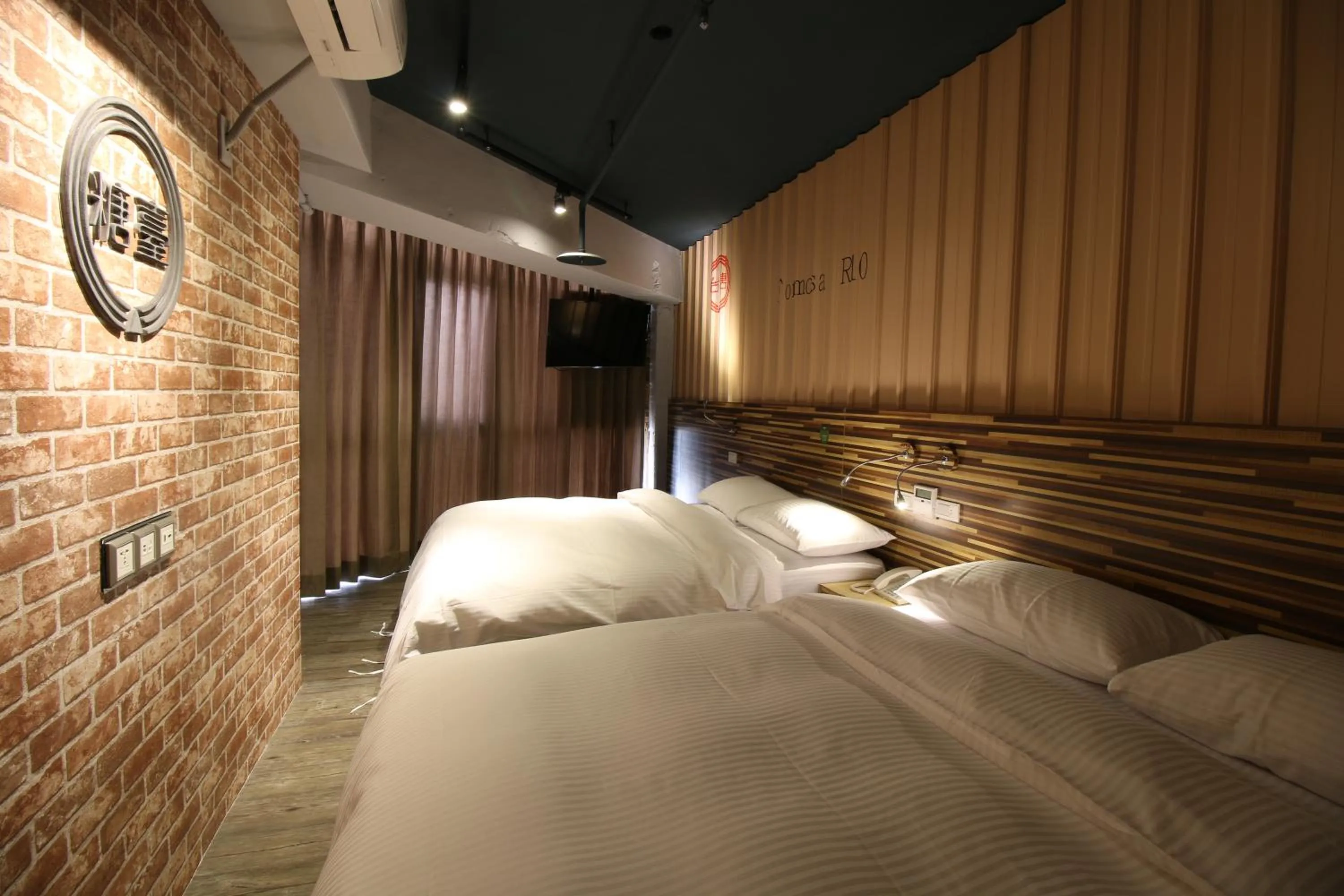 Photo of the whole room, Bed in R10 Eco Hotel