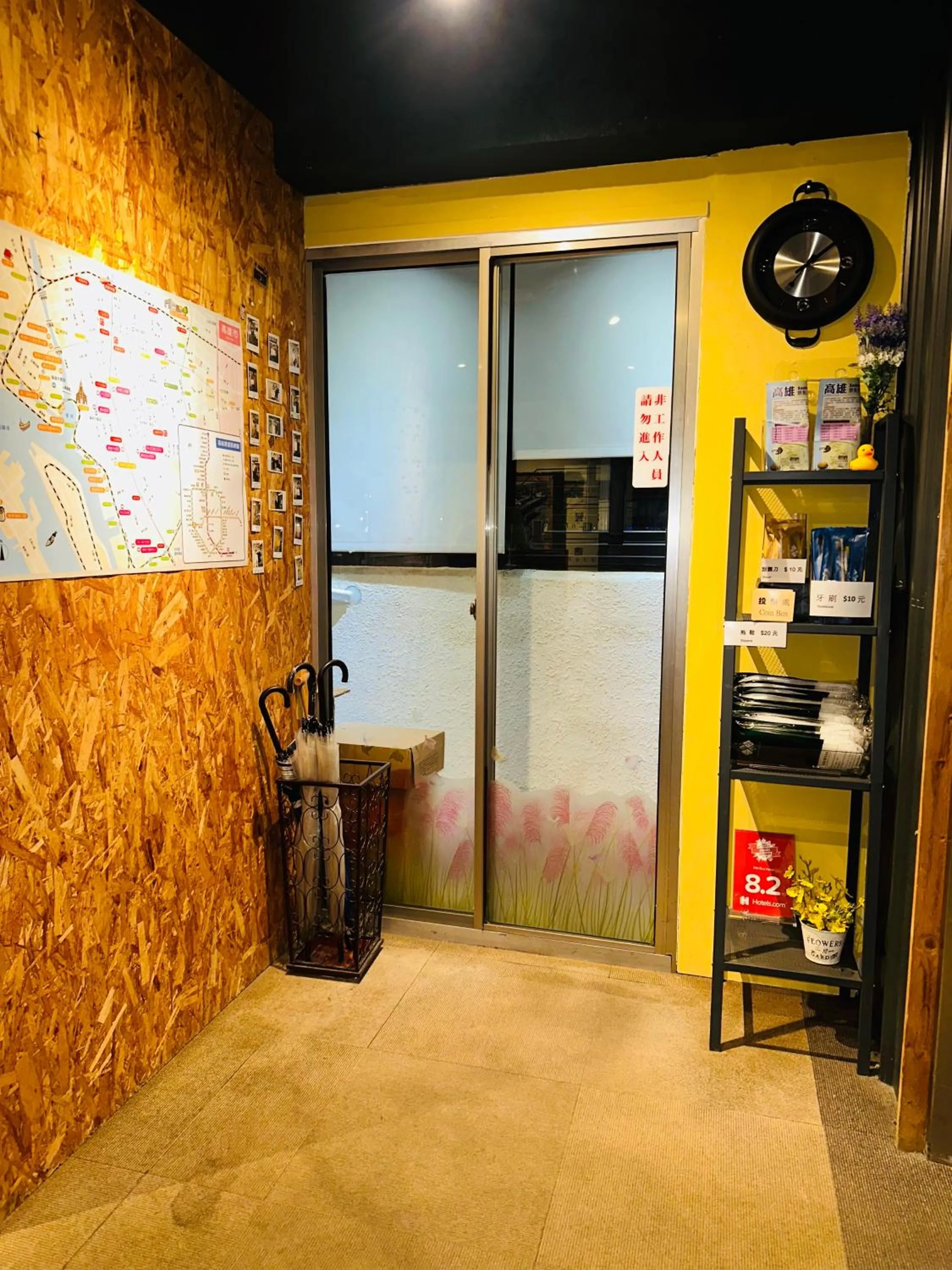 Area and facilities in R10 Eco Hotel