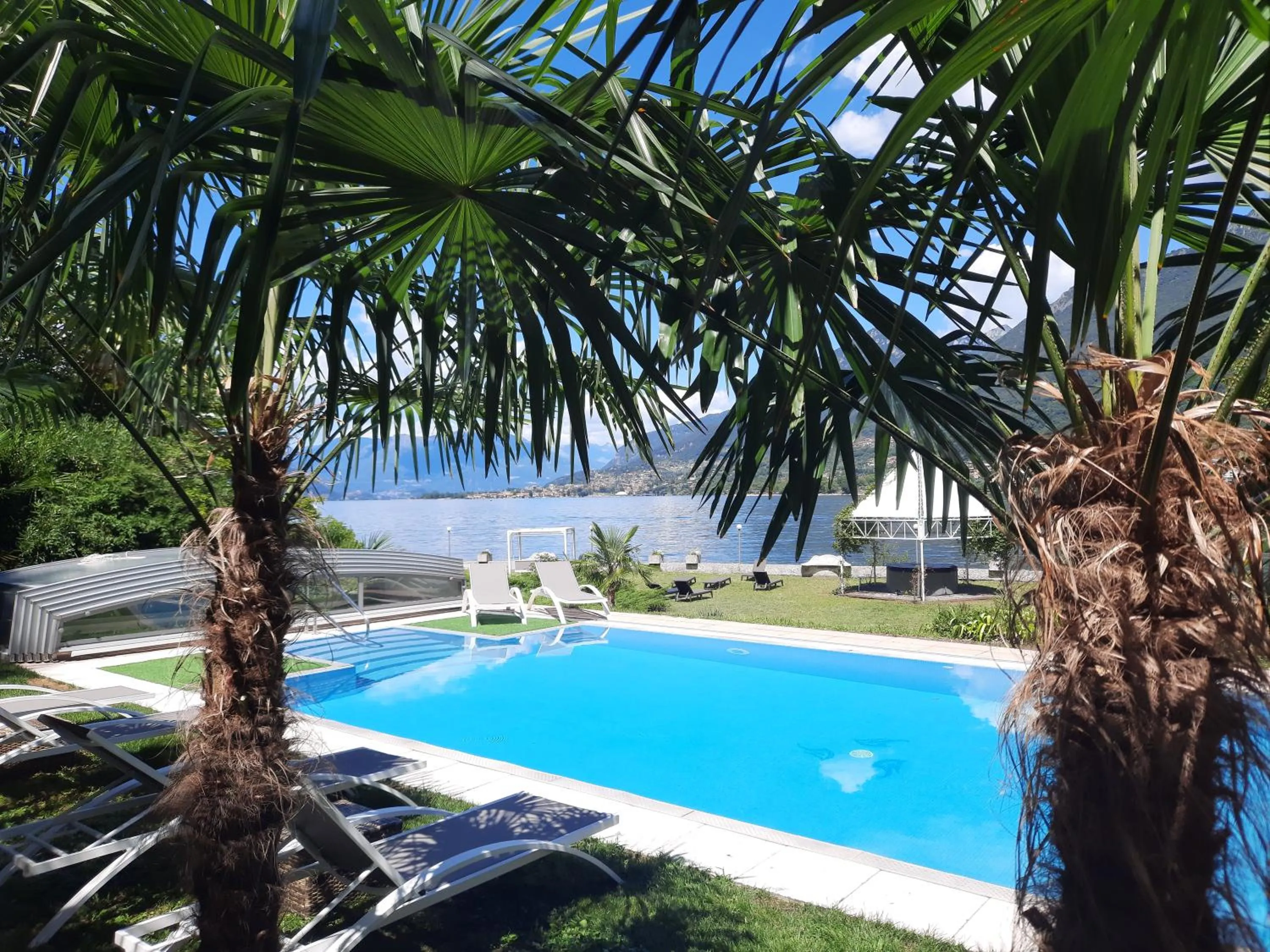 Swimming pool in Hotel Nautilus