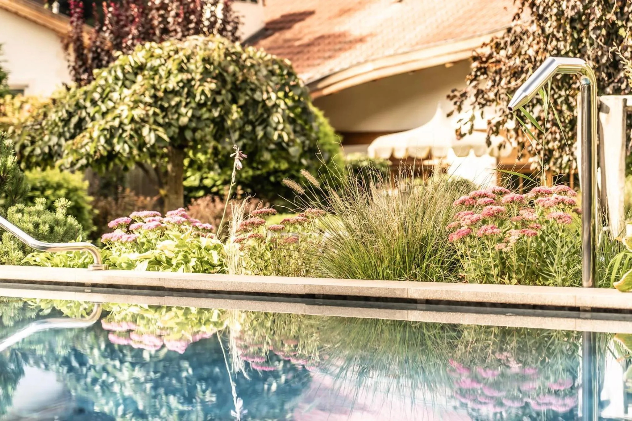 Swimming pool in Hotel Luna Mondschein