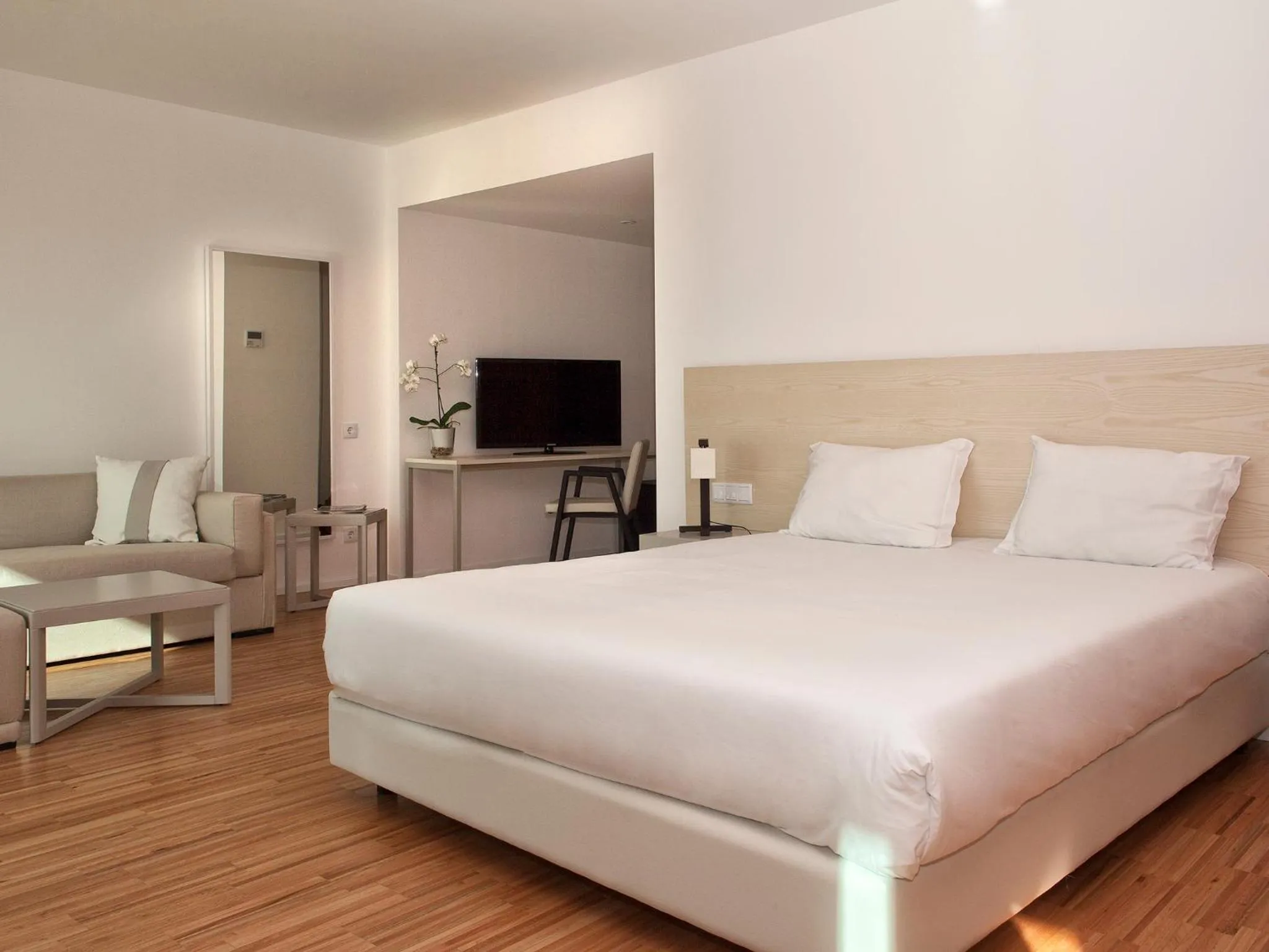 Bedroom, Bed in Algarve Race Resort - Hotel