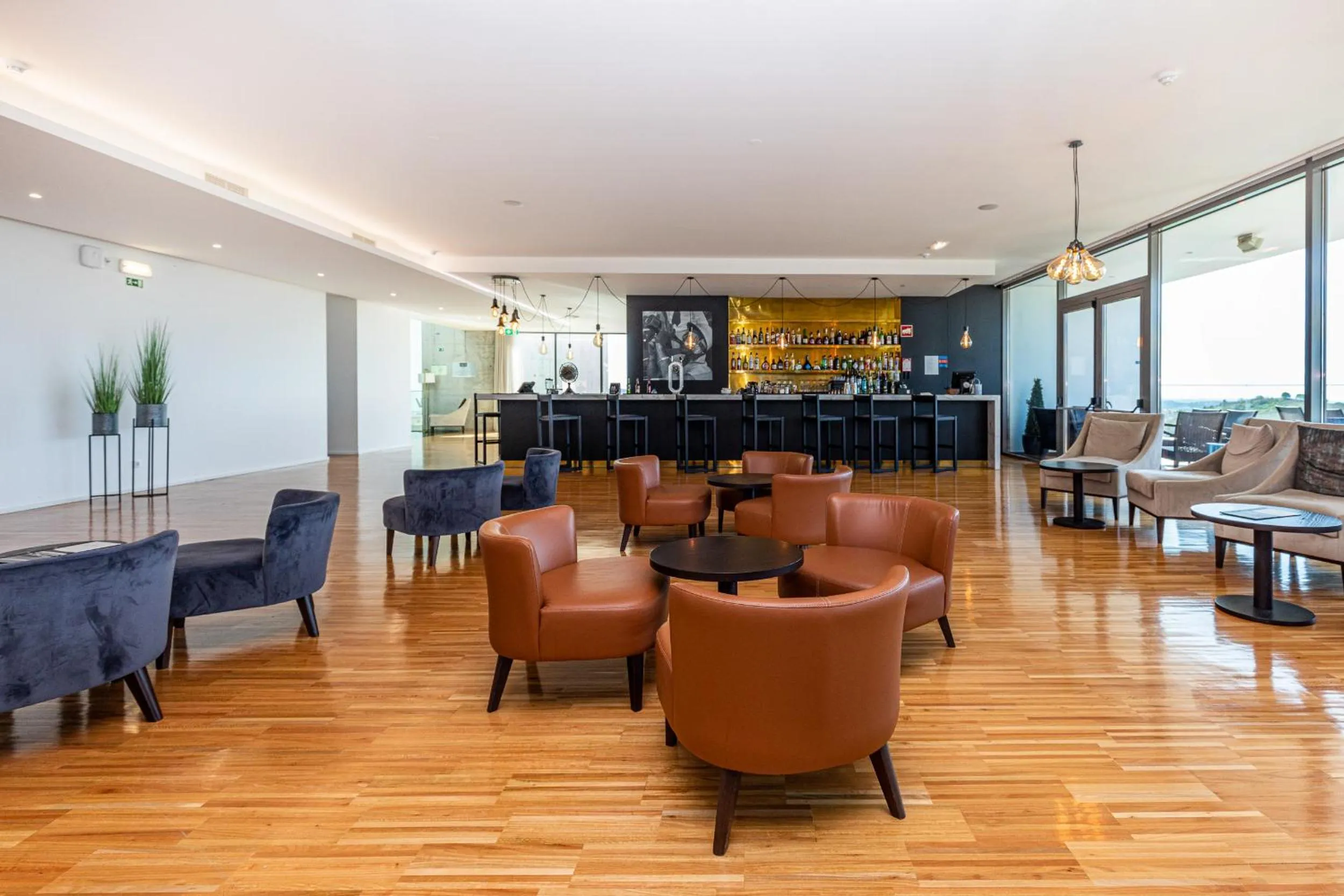 Lounge or bar in Algarve Race Resort - Hotel