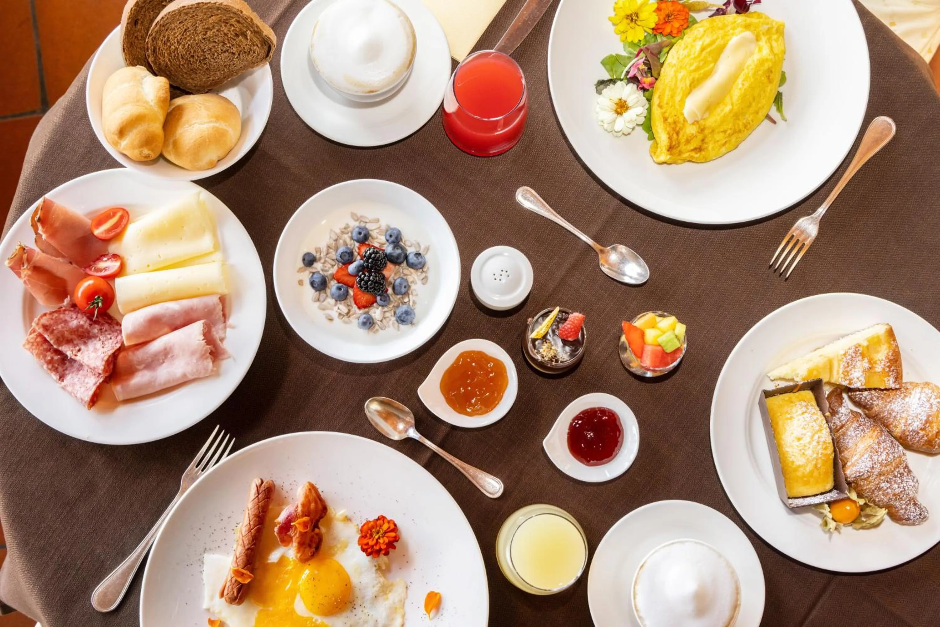 Food and drinks in Luna Wellness Hotel