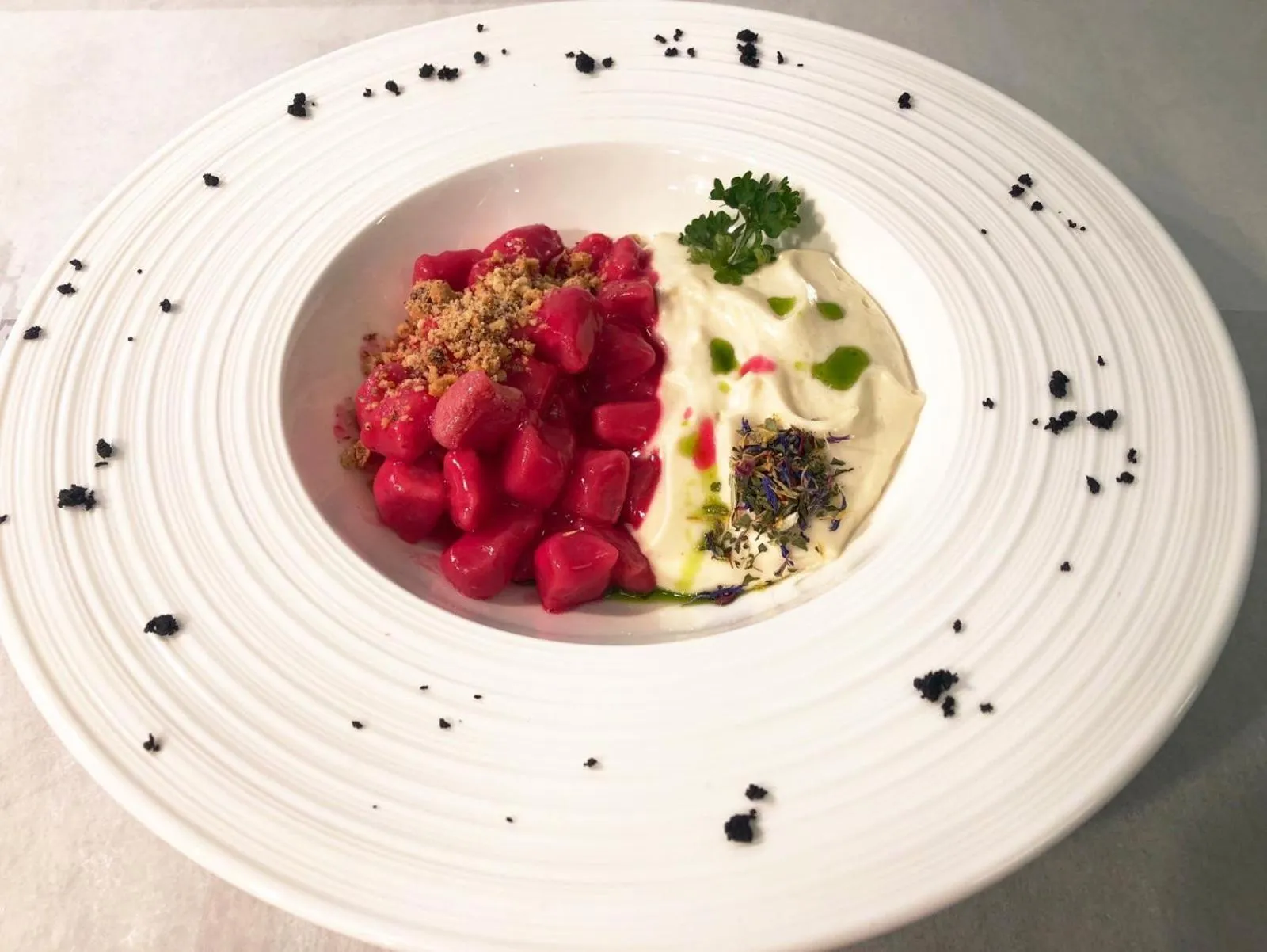 Restaurant/places to eat in Luna Wellness Hotel