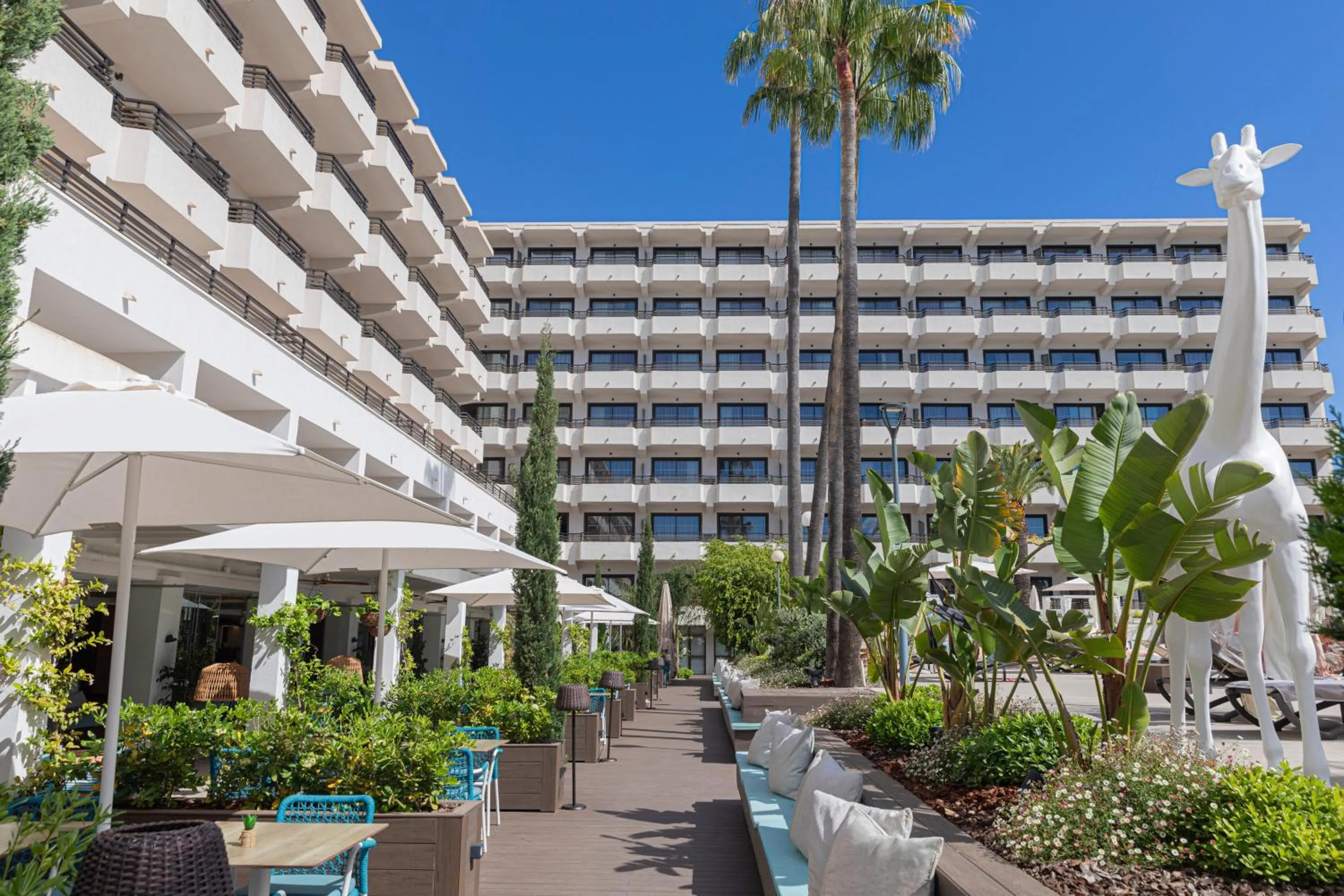 Property building in INNSiDE by Meliá Alcudia