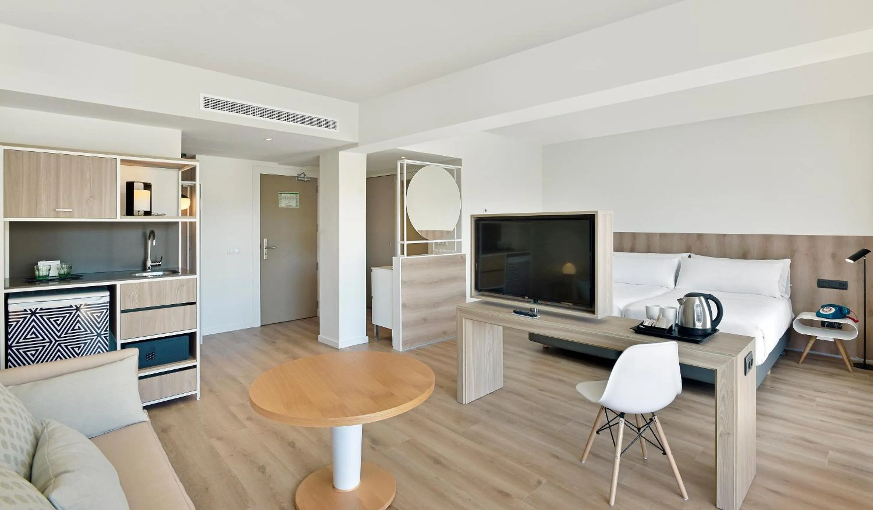 Living room in INNSiDE by Meliá Alcudia