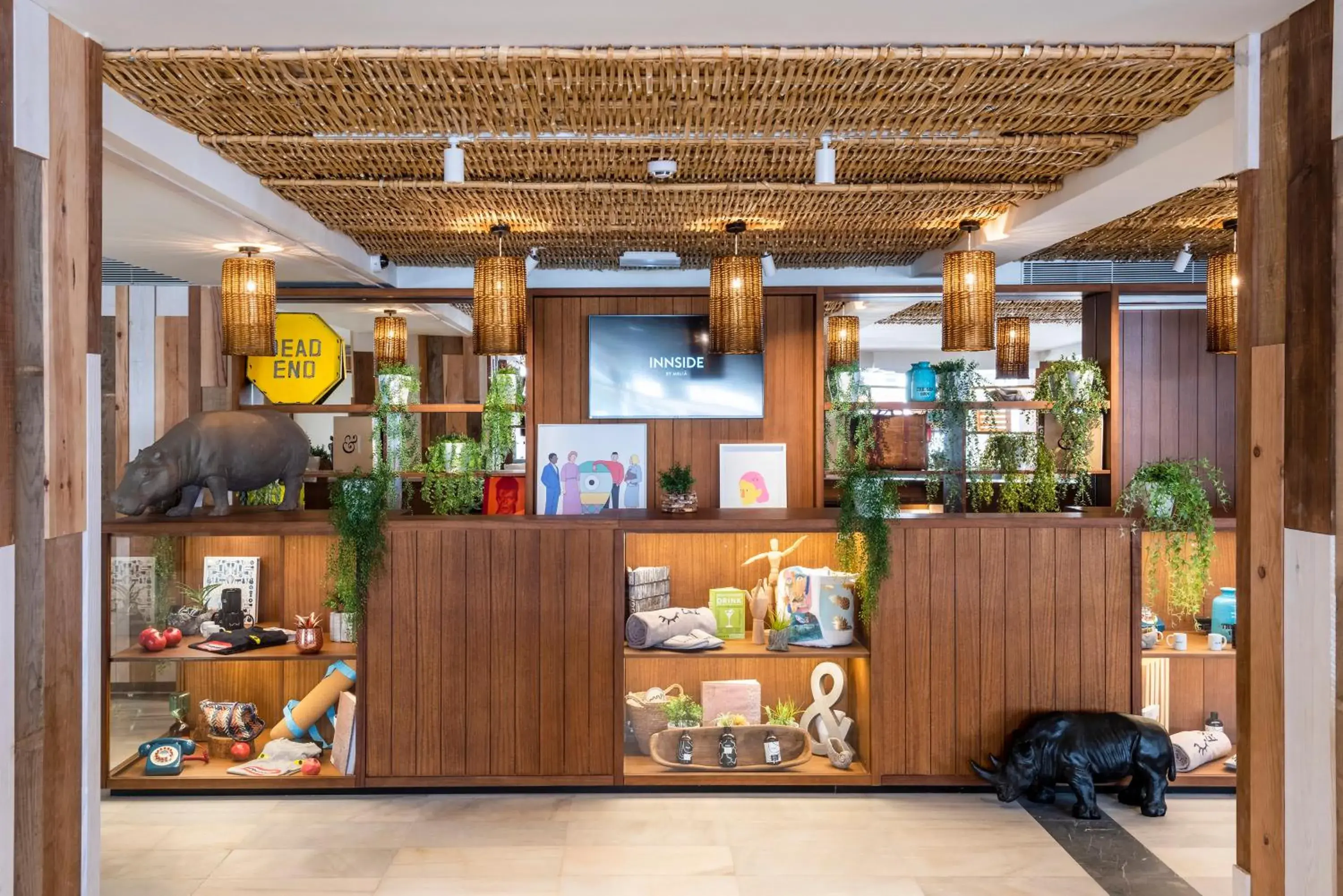 Facade/entrance in INNSiDE by Meliá Alcudia Facade/entrance in INNSiDE by Meliá Alcudia