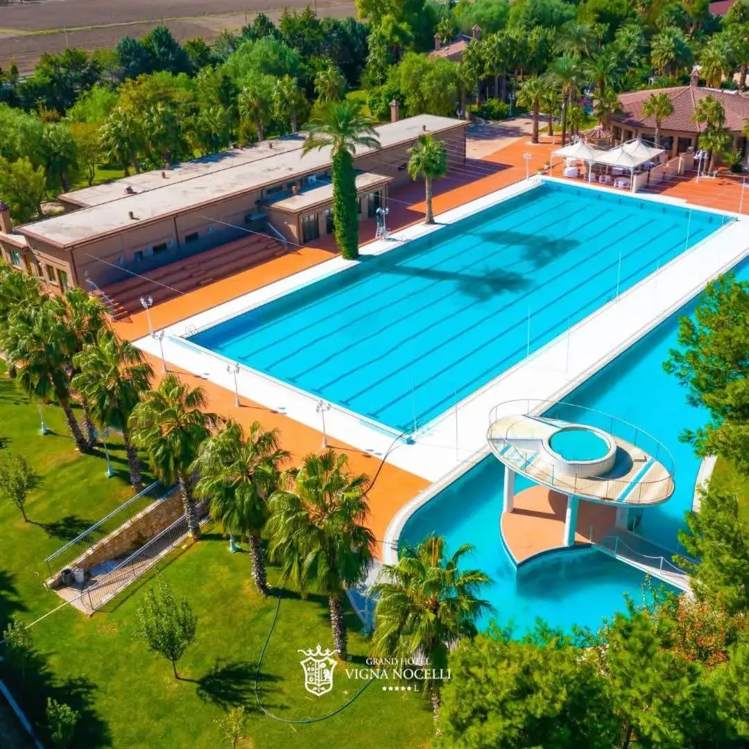 Swimming pool in Grand Hotel Vigna Nocelli Swimming pool in Grand Hotel Vigna Nocelli