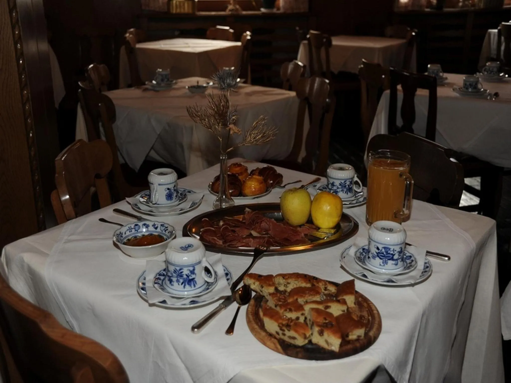 American breakfast in Hotel Cristallo