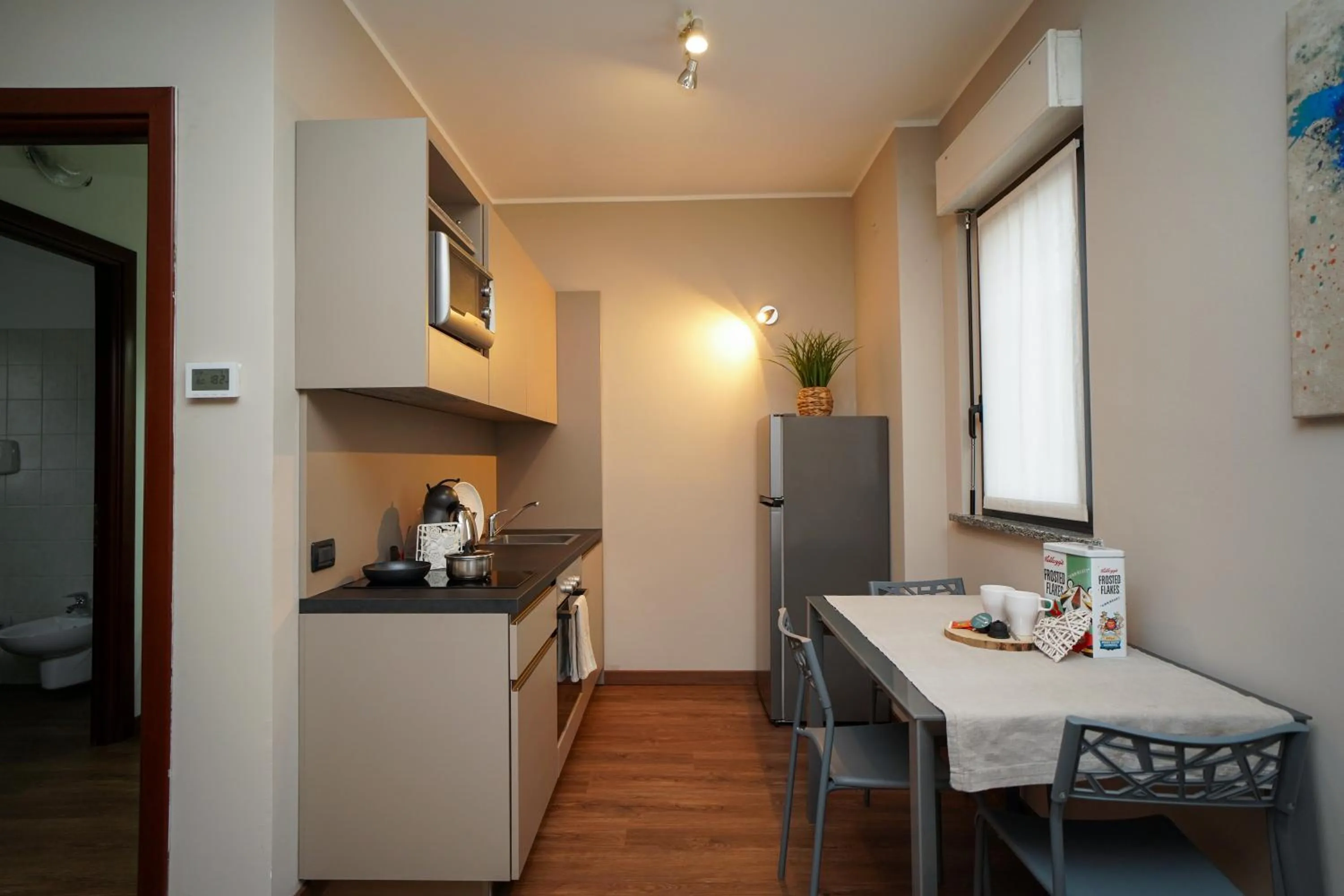 Coffee/tea facilities in Bnbook Expo Residence Rho