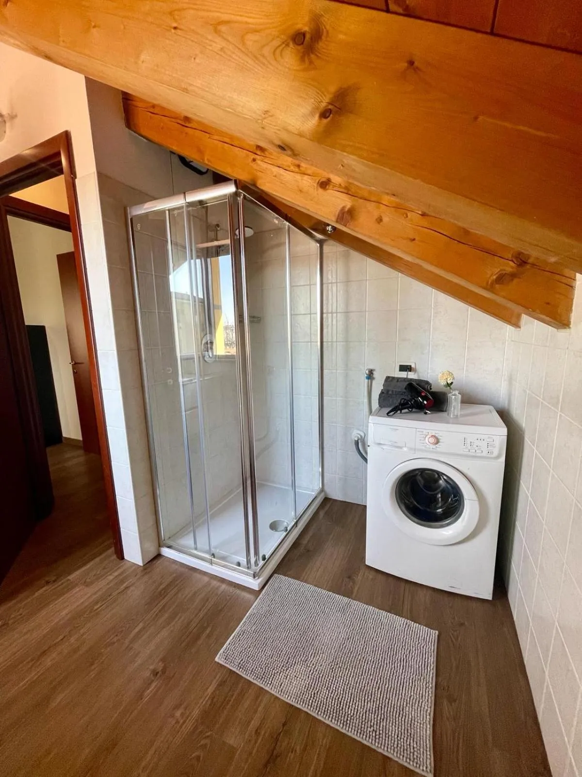 washing machine in Bnbook Expo Residence Rho