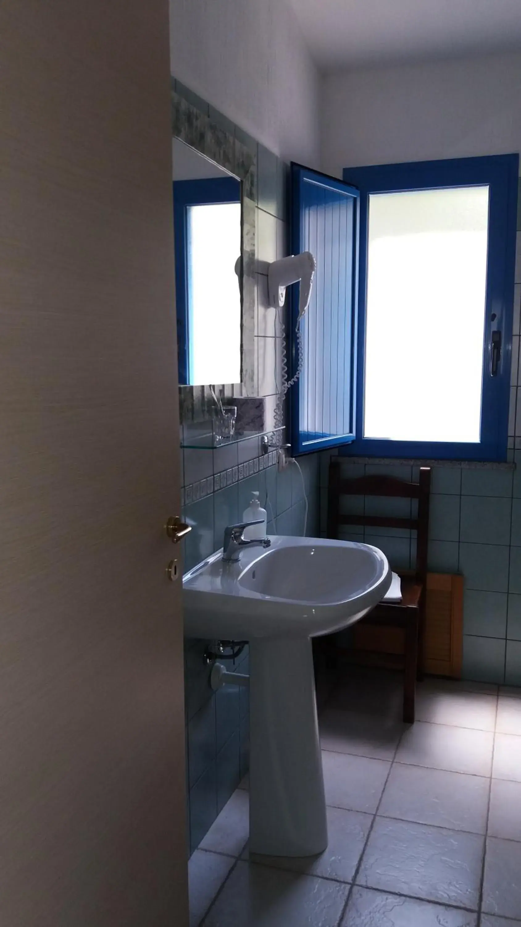 Classic Family Room in Hotel Baia Cea Classic Family Room in Hotel Baia Cea