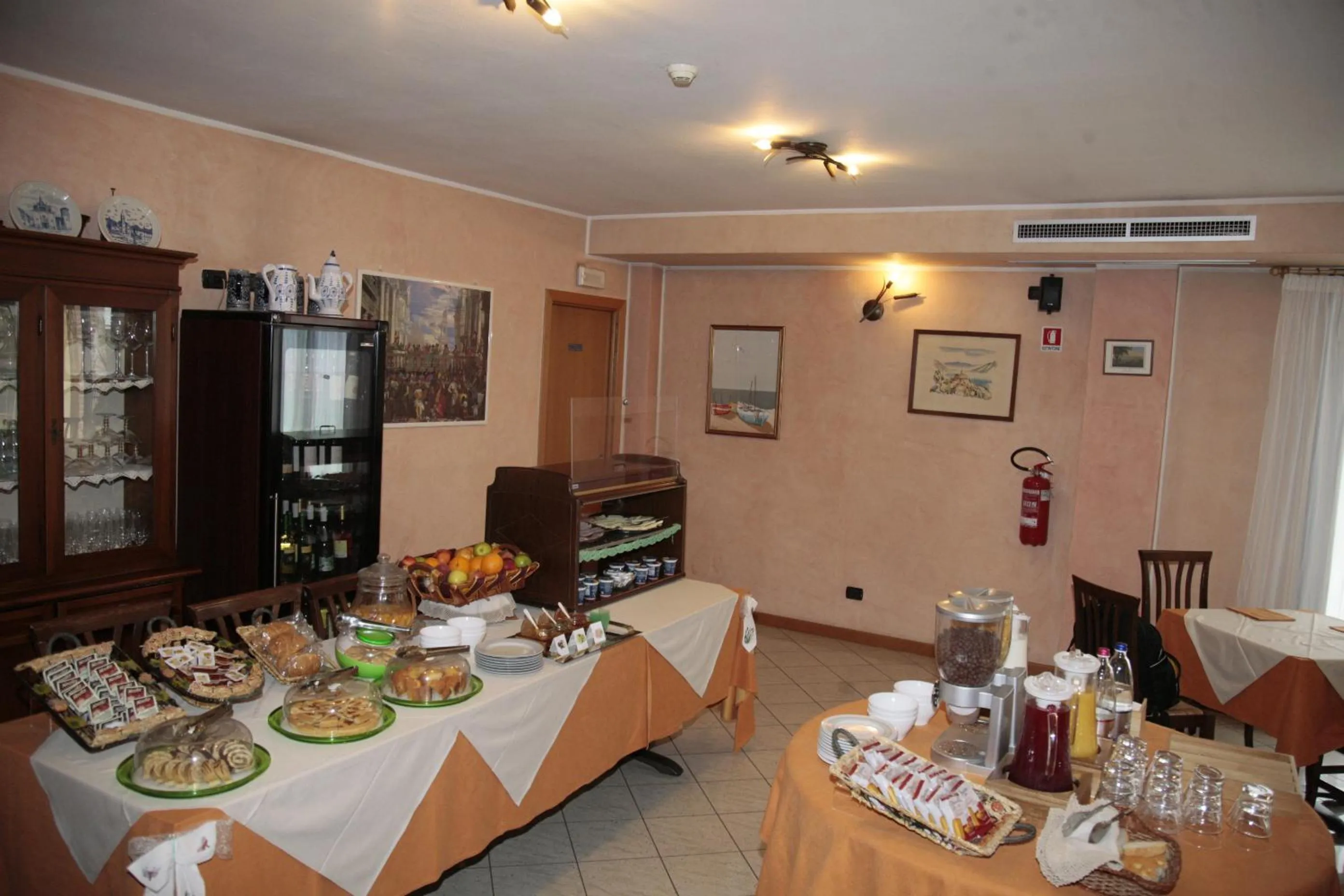 Breakfast in Hotel Il Canneto