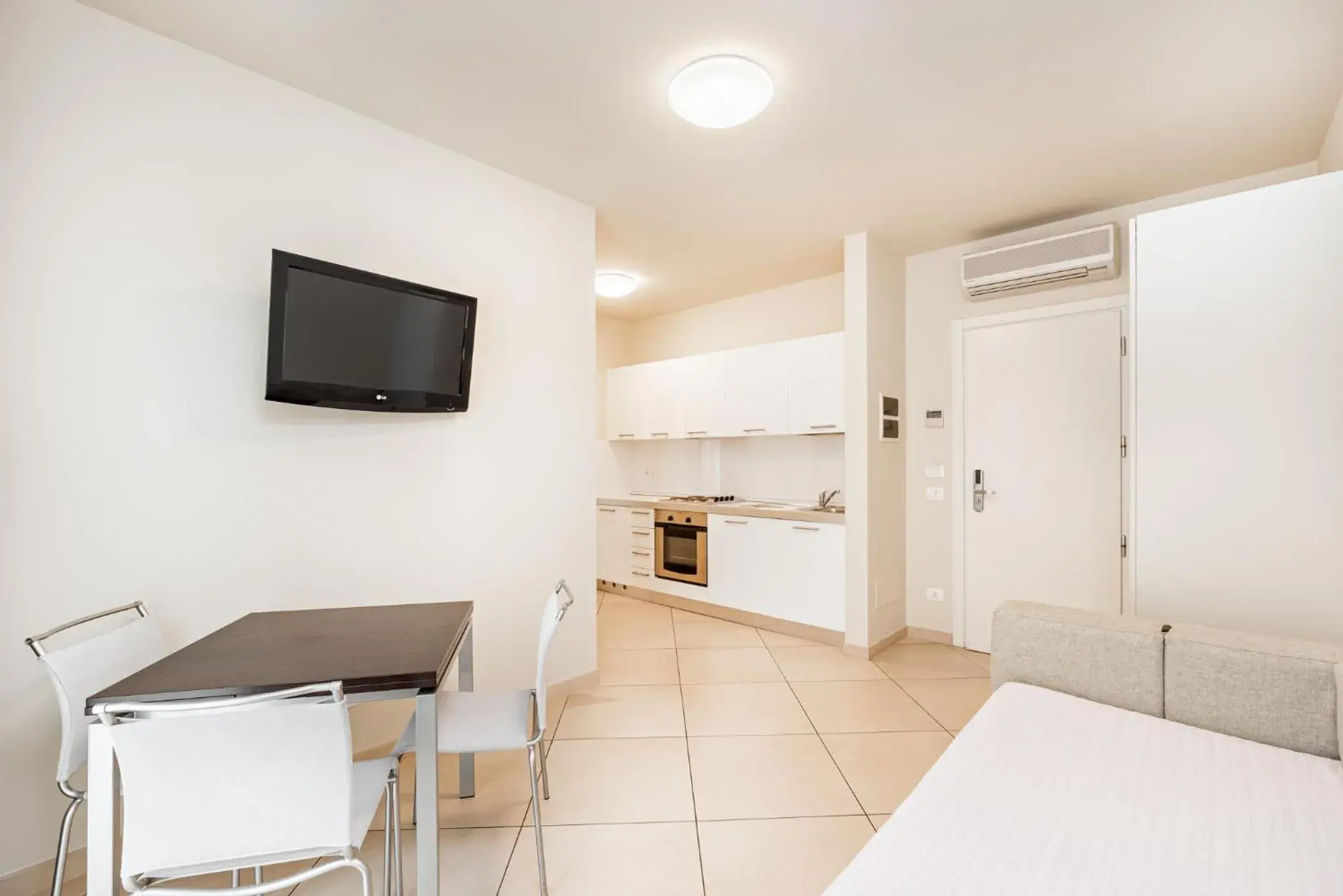 Triple Room in Hotel & Residence Exclusive Triple Room in Hotel & Residence Exclusive