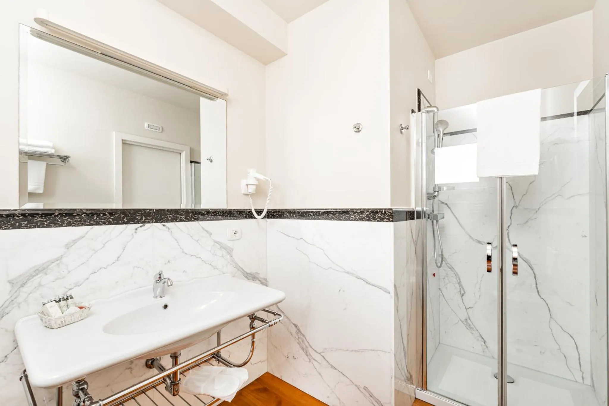 Bathroom in Hotel & Residence Exclusive