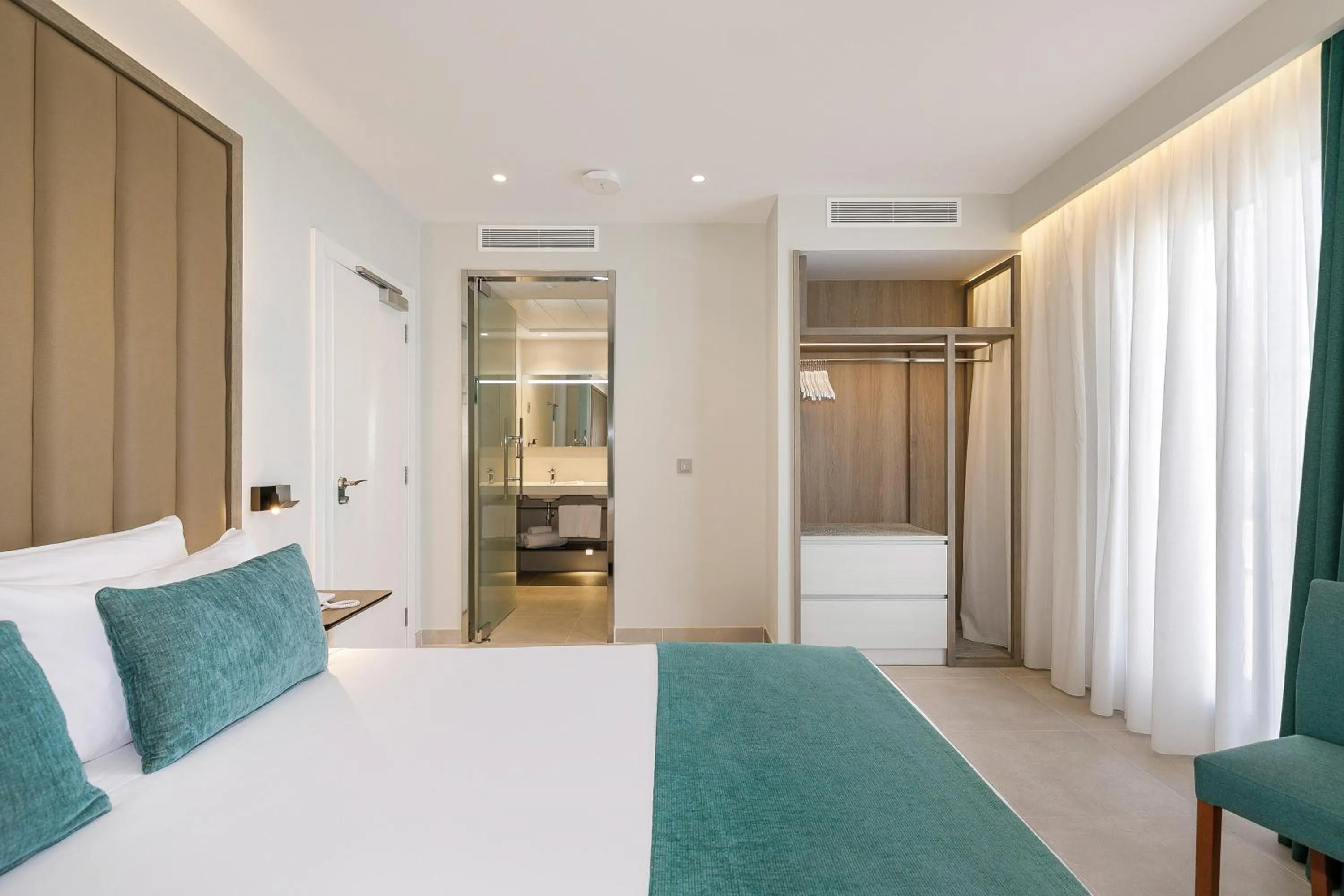 Bed in Sol Torremolinos - Don Marco Adults Recommended