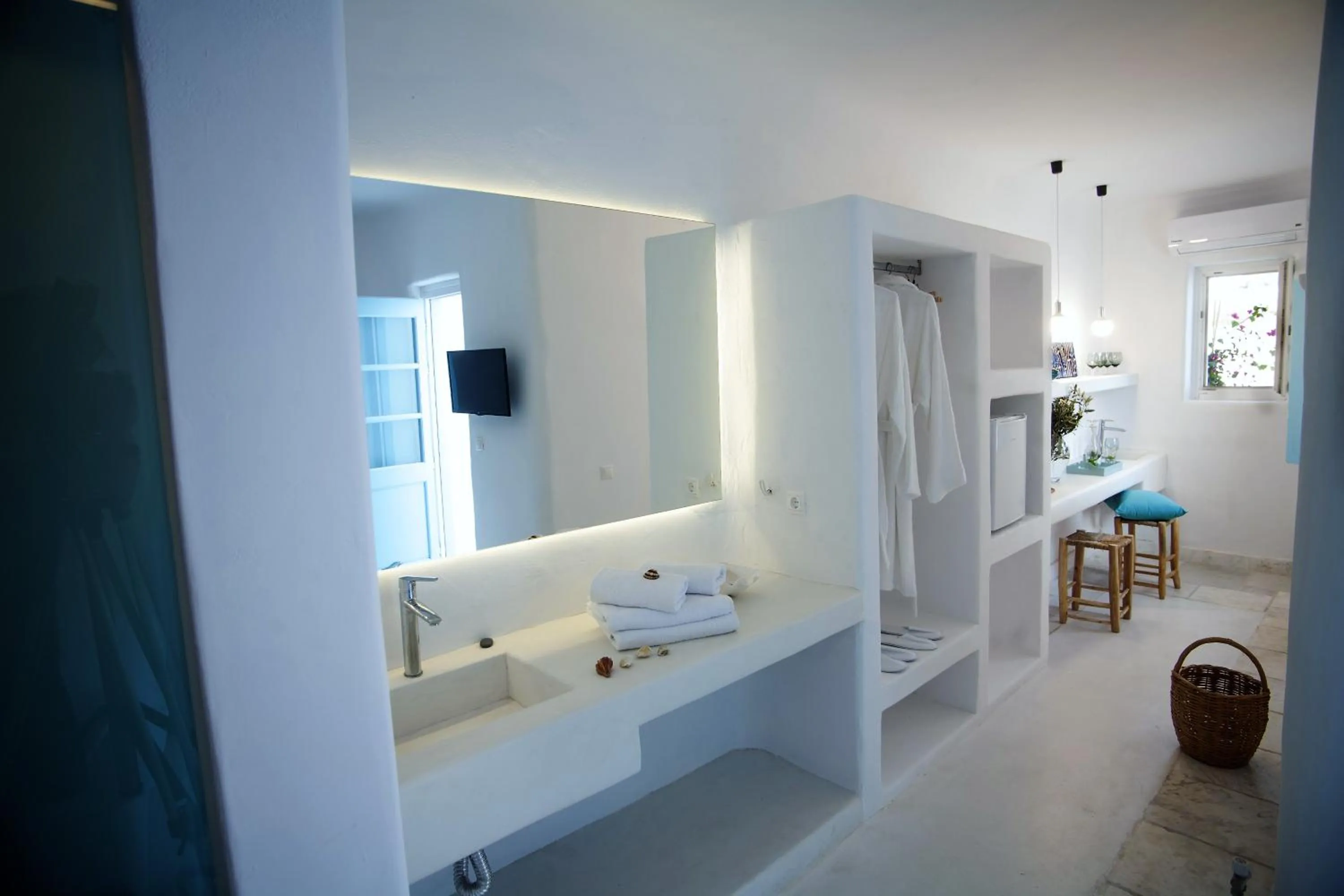 Bedroom, Bed in Mykonos Moussa