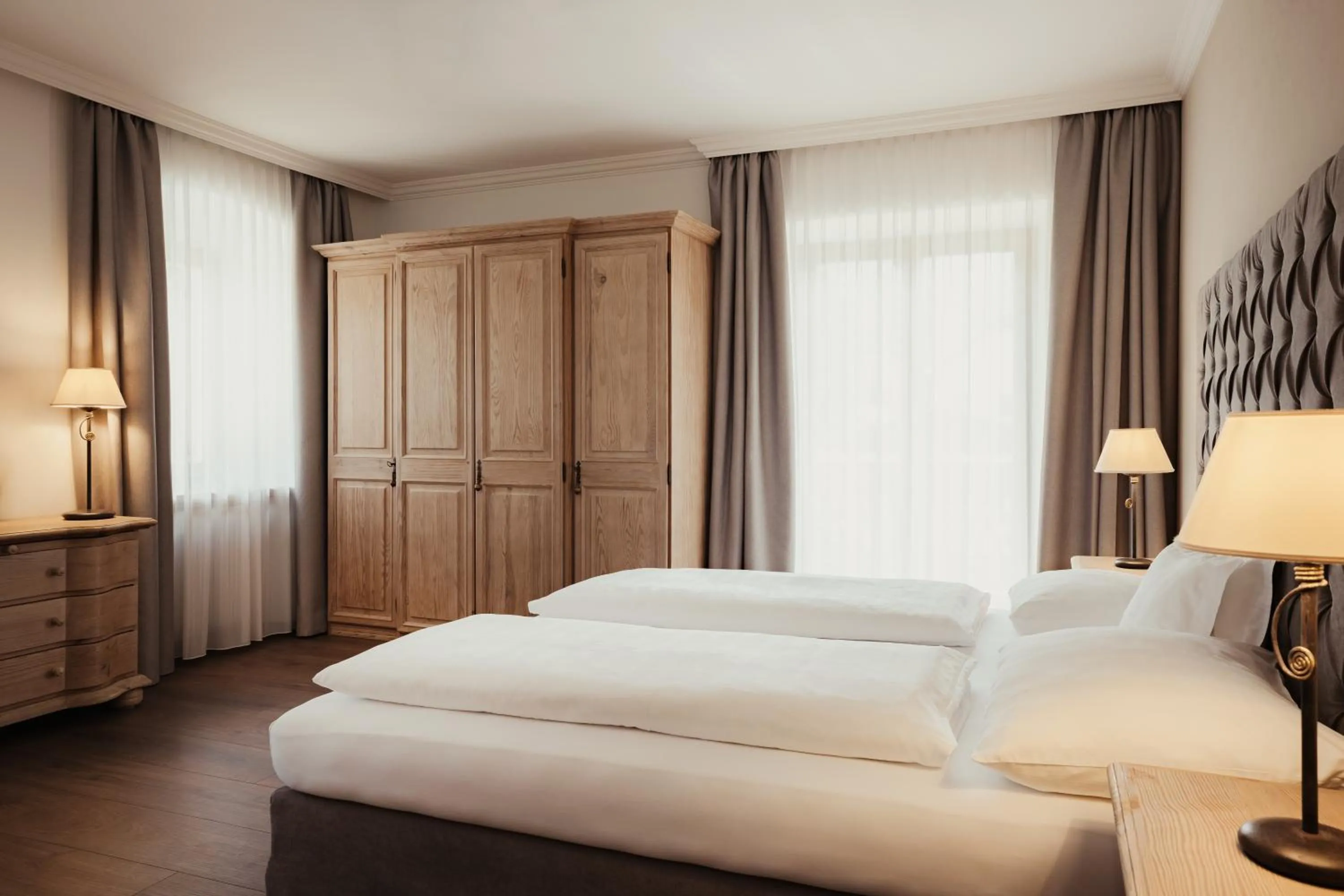 Bed in Kristallhotel Corona-Krone