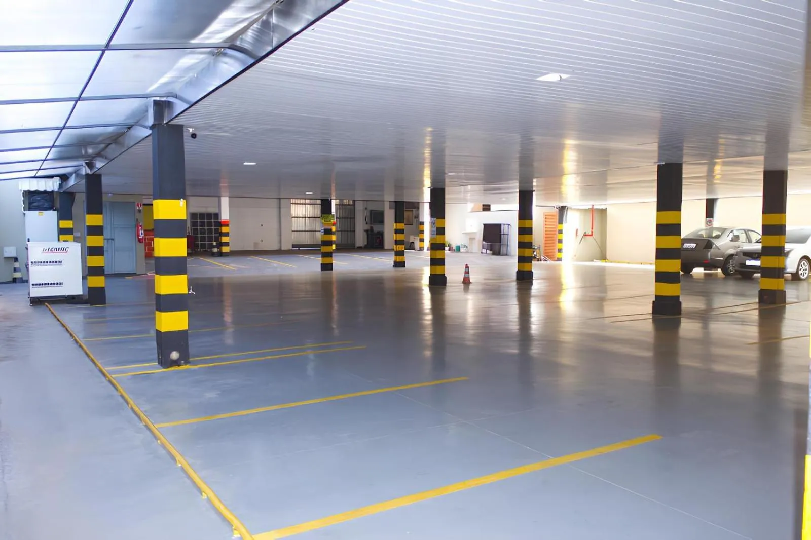 Parking in Hotel Toyo Inn