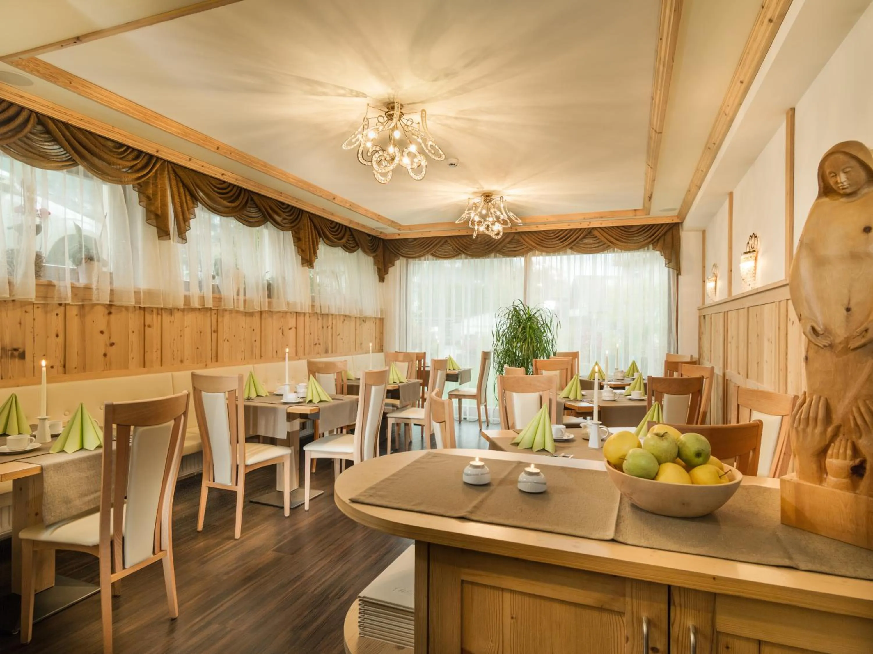 Dining area in Hotel Leitner