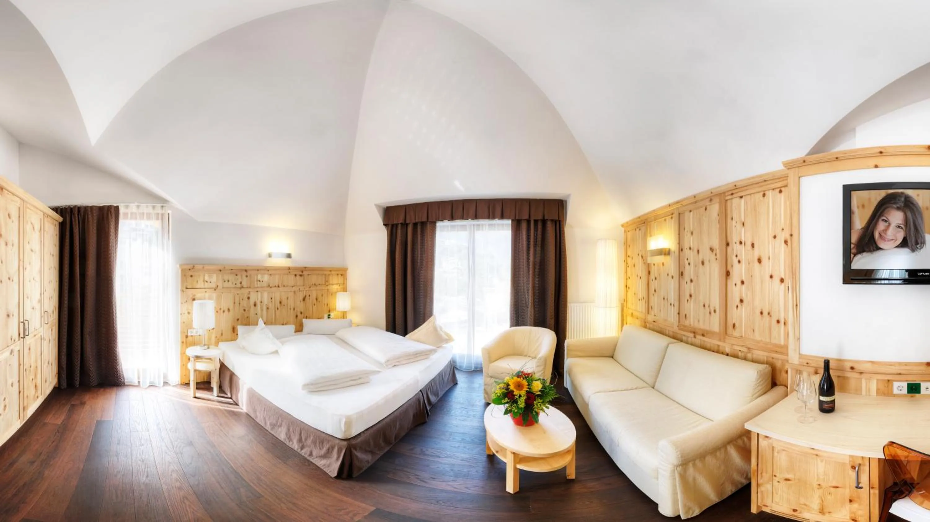 Living room, Bed in Hotel Leitner