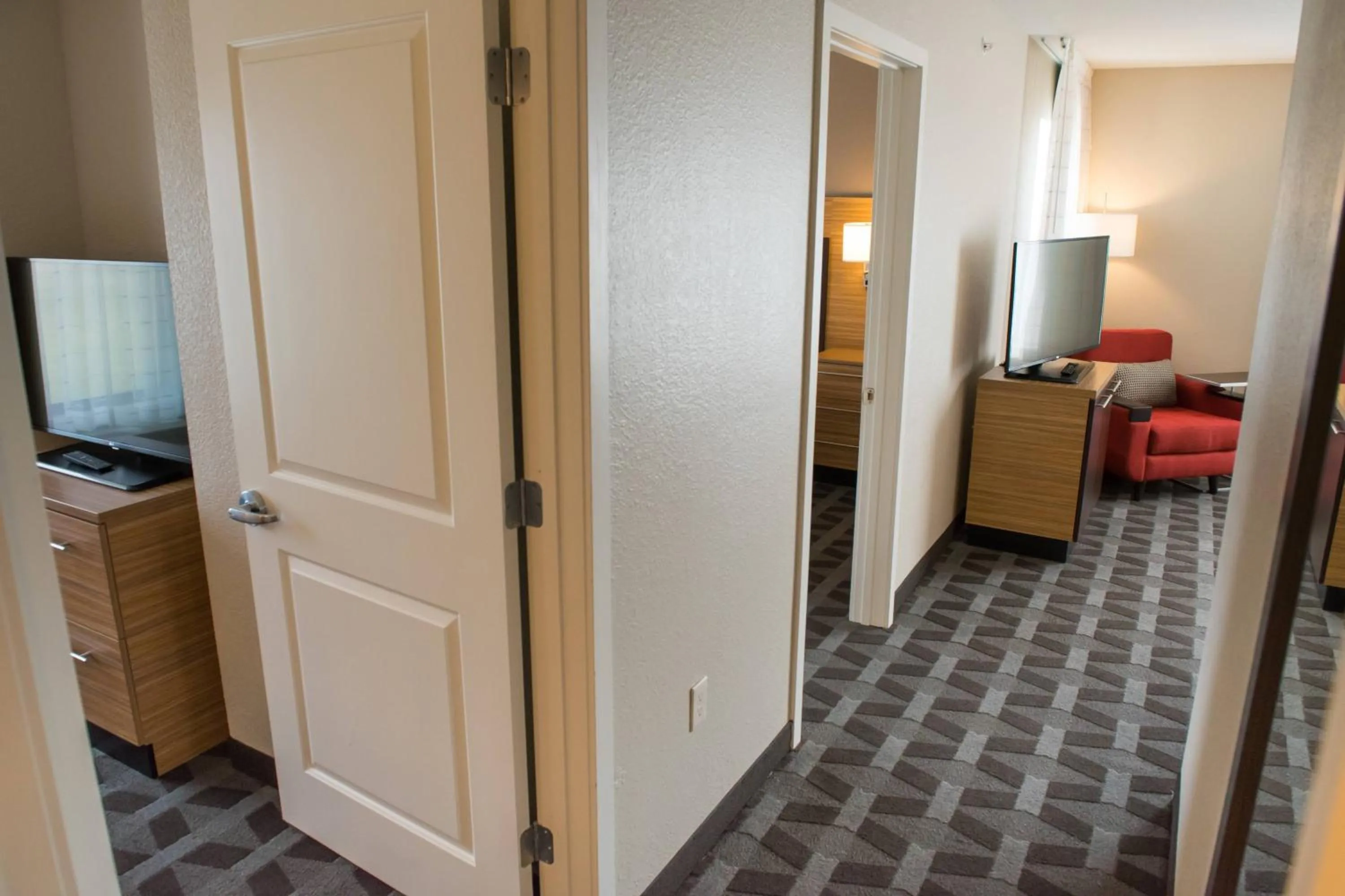 Bedroom, Bed in TownePlace Suites by Marriott Battle Creek