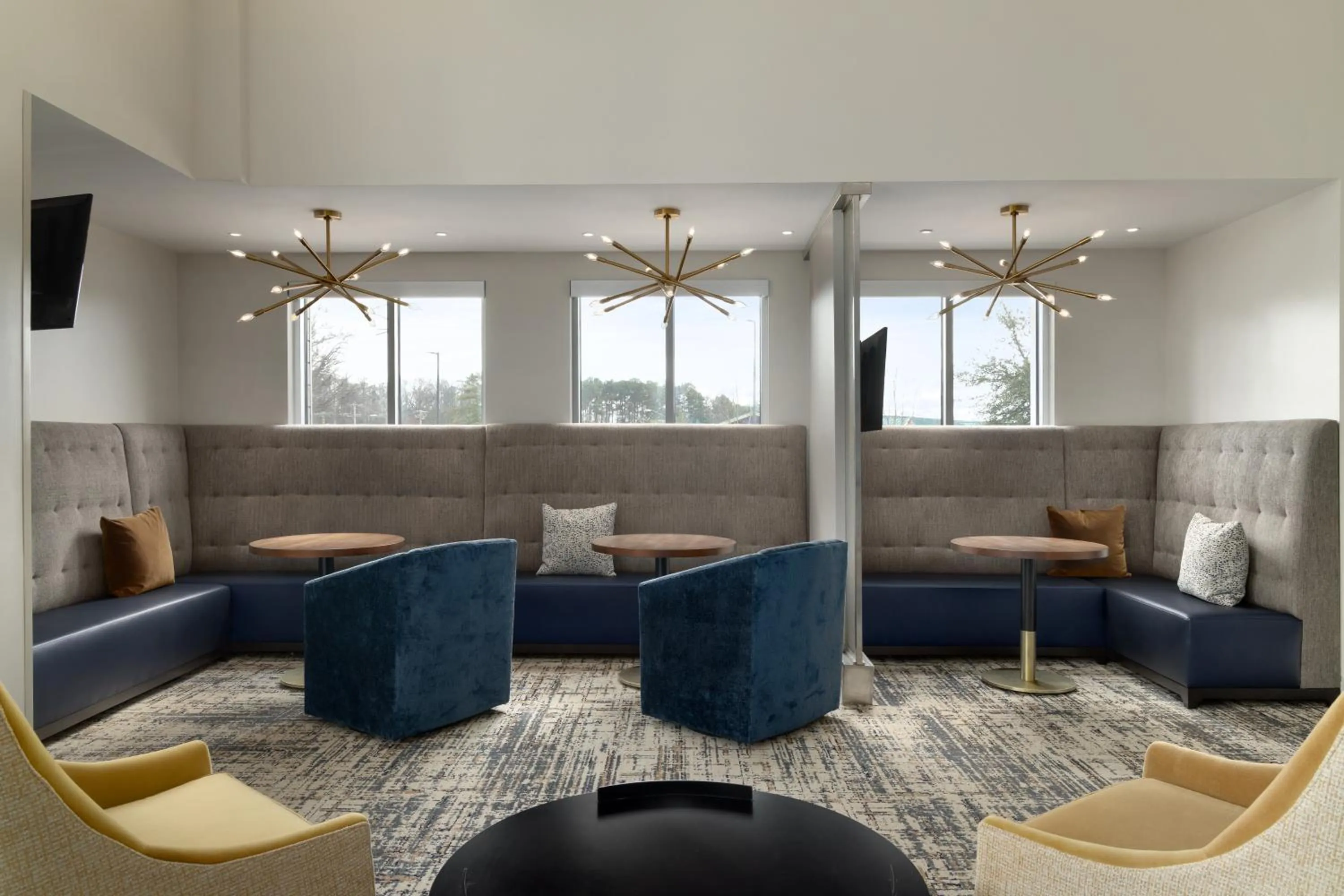 TV and multimedia in Residence Inn by Marriott Jackson The District at Eastover